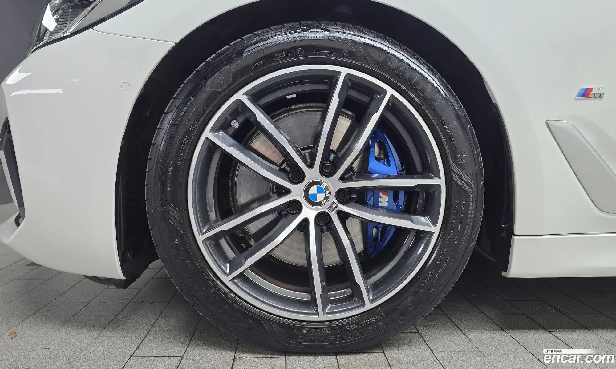 BMW 5 Series 2023 — 30