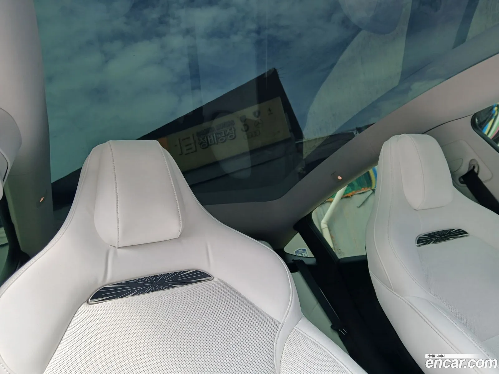 Tesla Model Y 2023 — 3