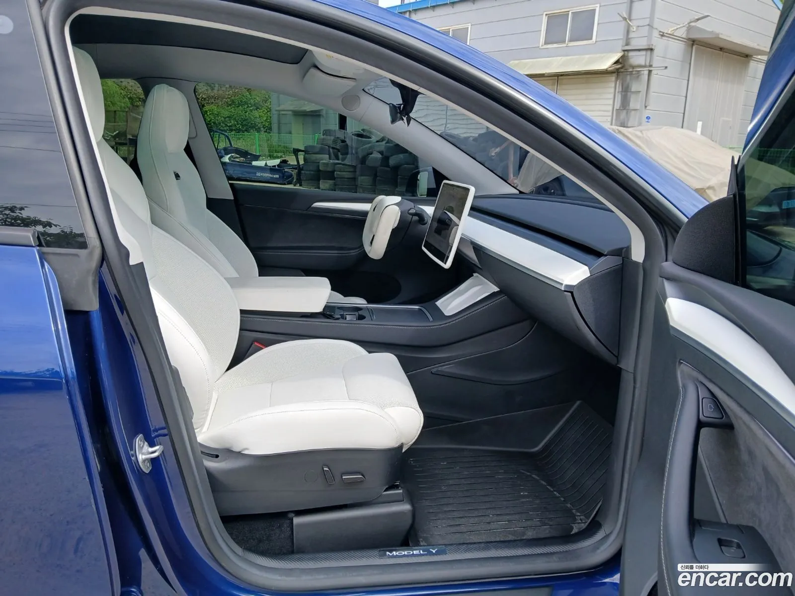 Tesla Model Y 2023 — 5
