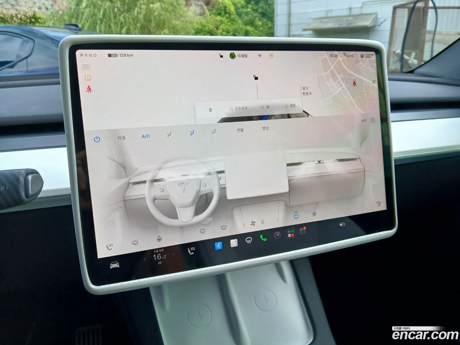 Tesla Model Y 2023 — 19