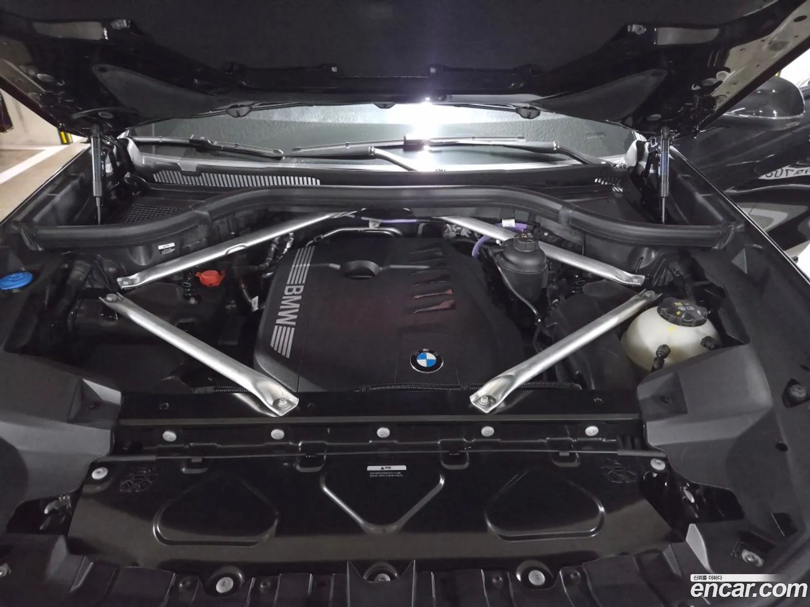 BMW X7 2025 — 16