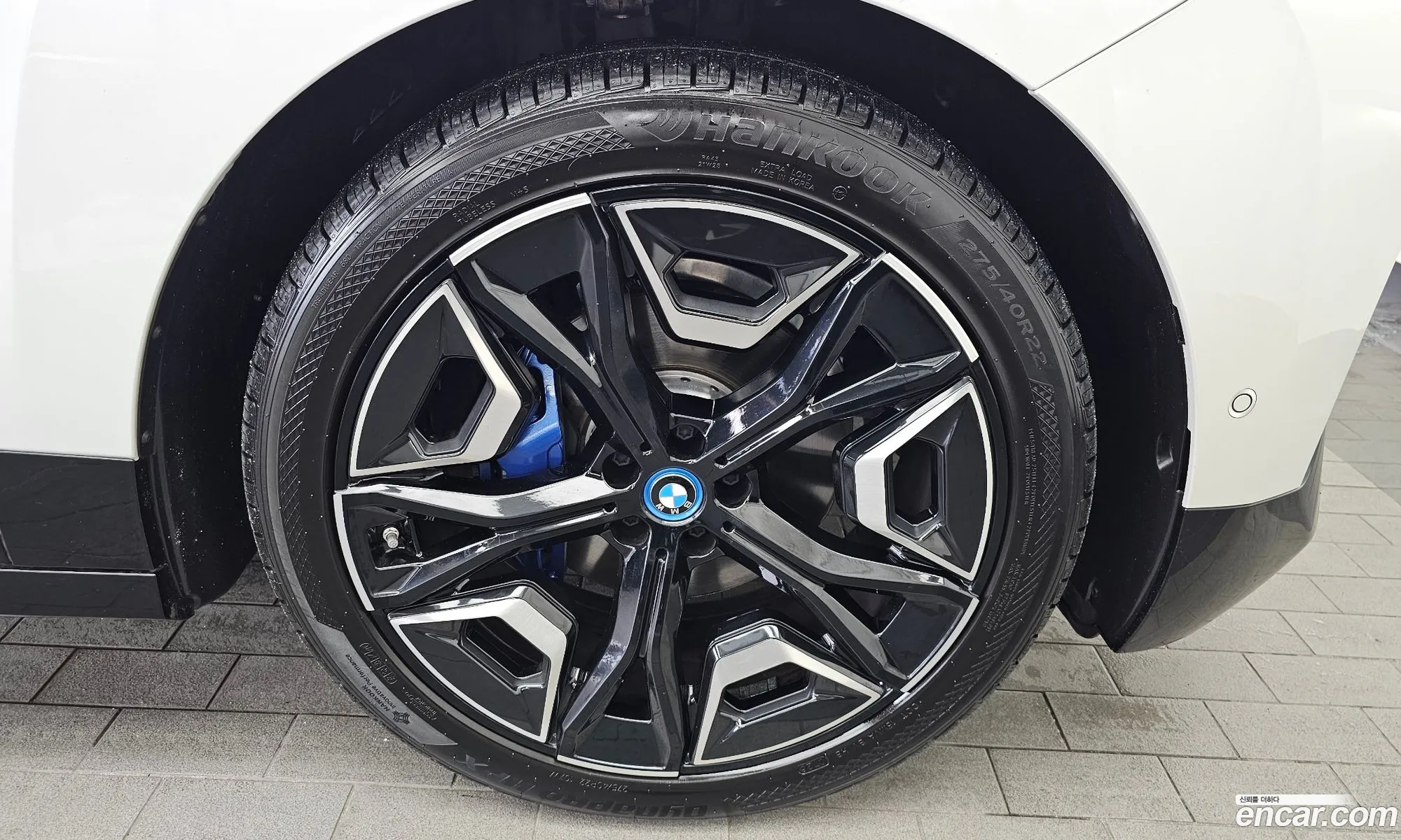 BMW iX 2023 — 21