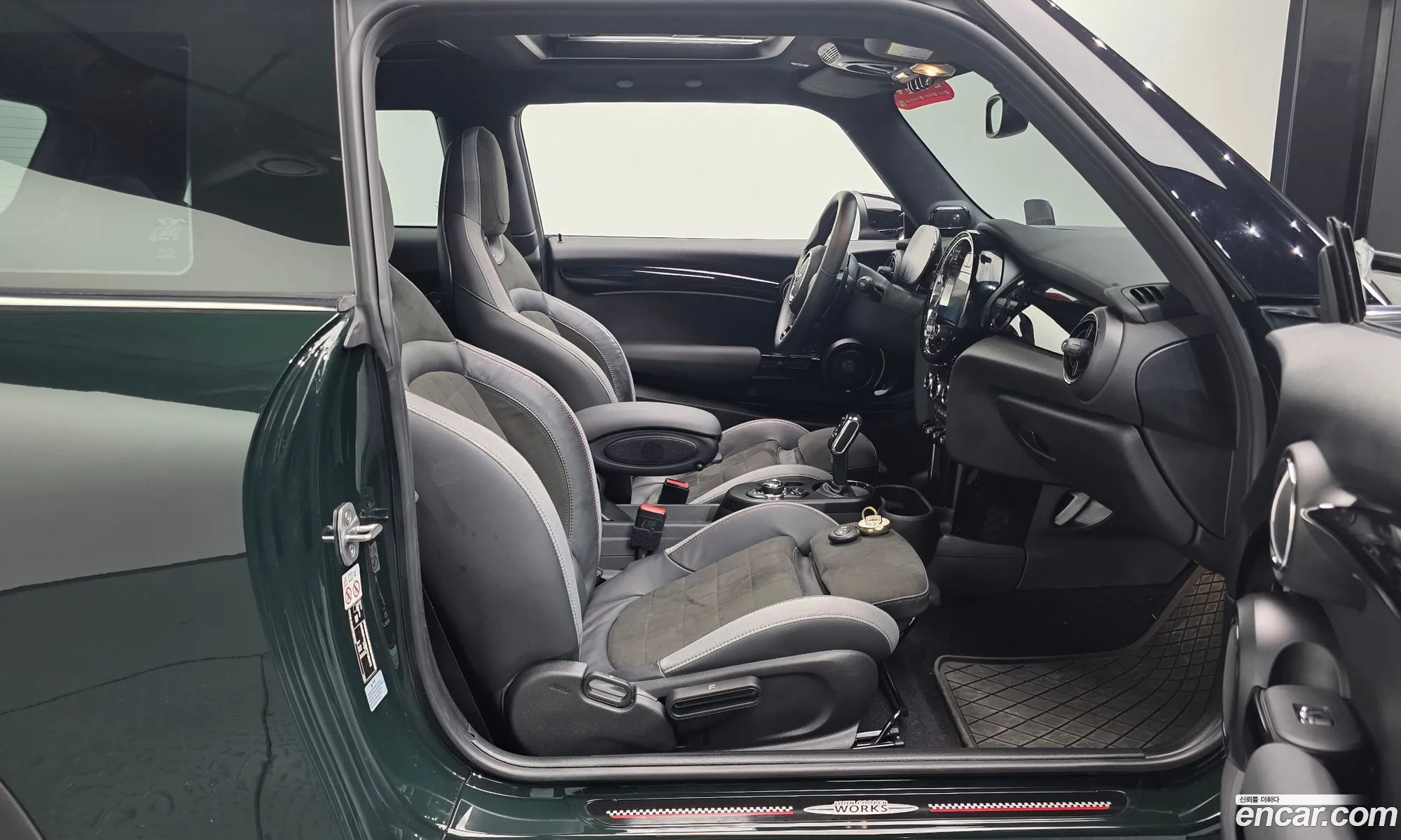 Mini Cooper S 2022 WMW81DH02P2T30472 — 19