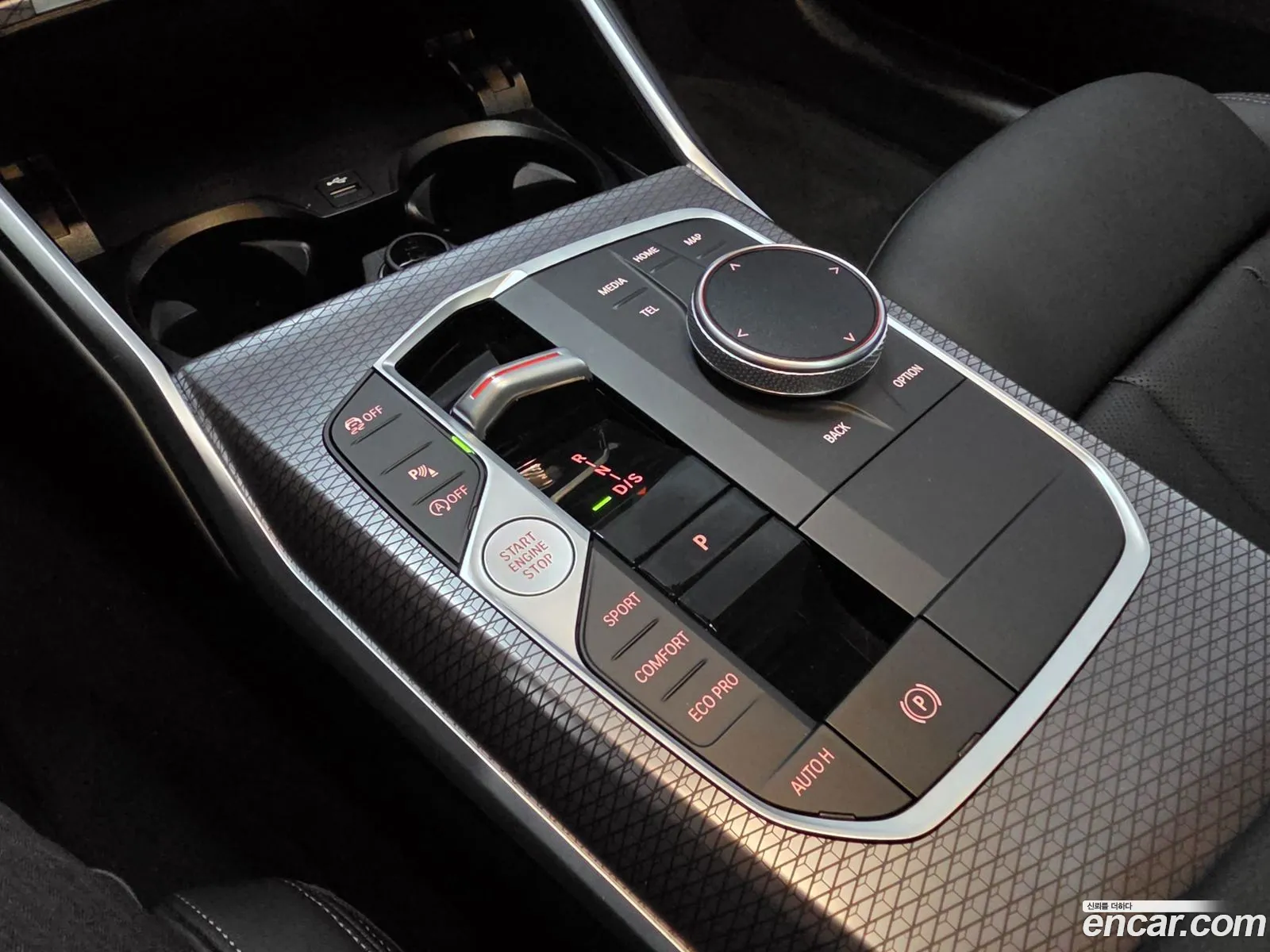 BMW 3 Series 2025 — 3