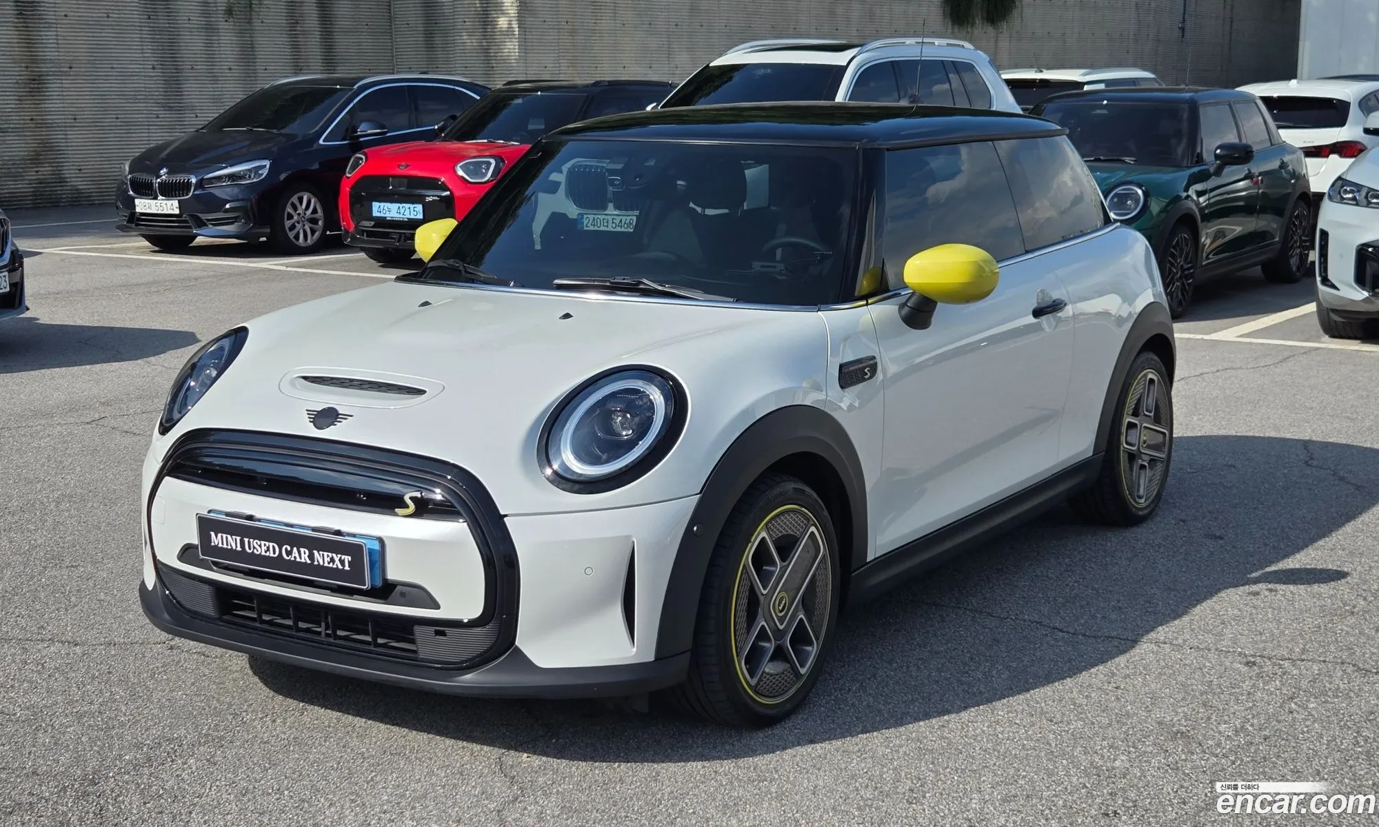 Mini Cooper Electric 2023 — 18