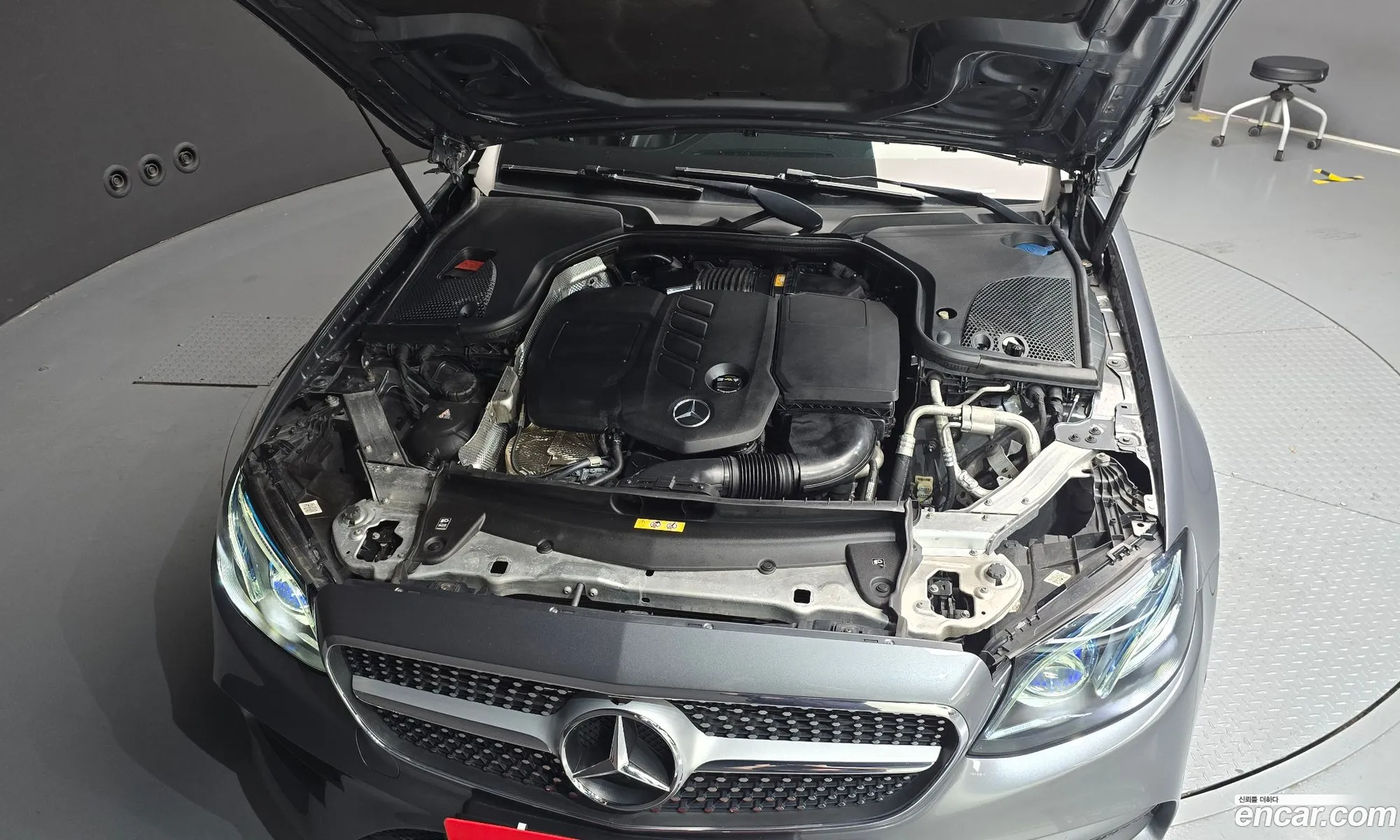 Mercedes-Benz E-Class W213 2017 — 11