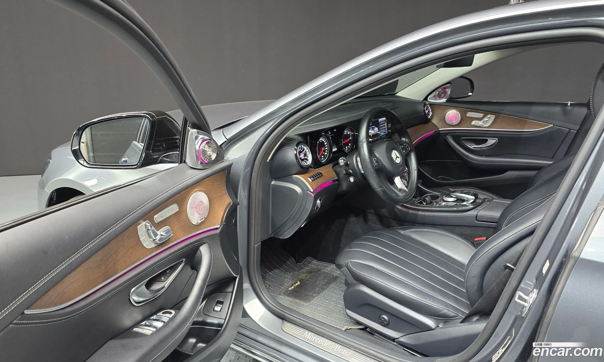 Mercedes-Benz E-Class W213 2017 — 16