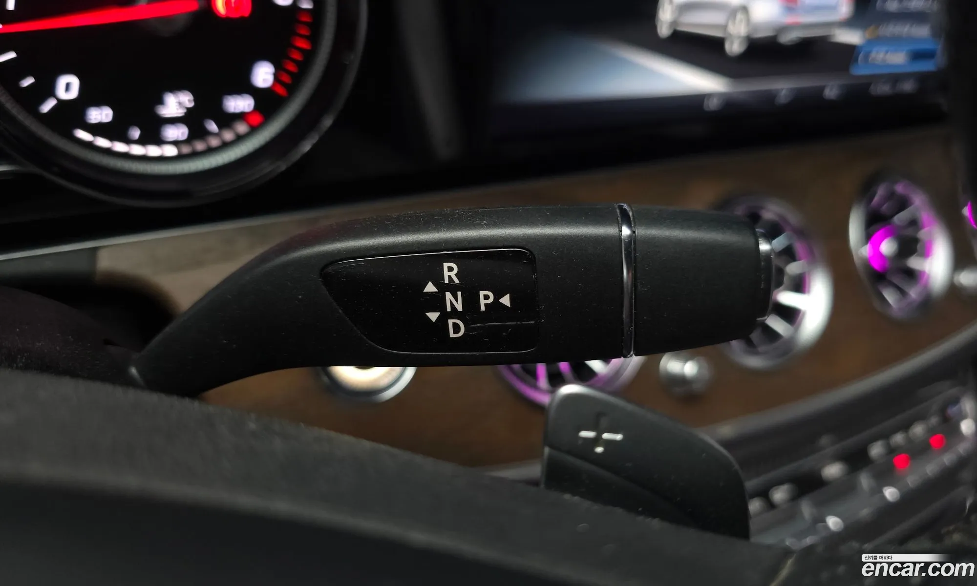 Mercedes-Benz E-Class W213 2017 — 15