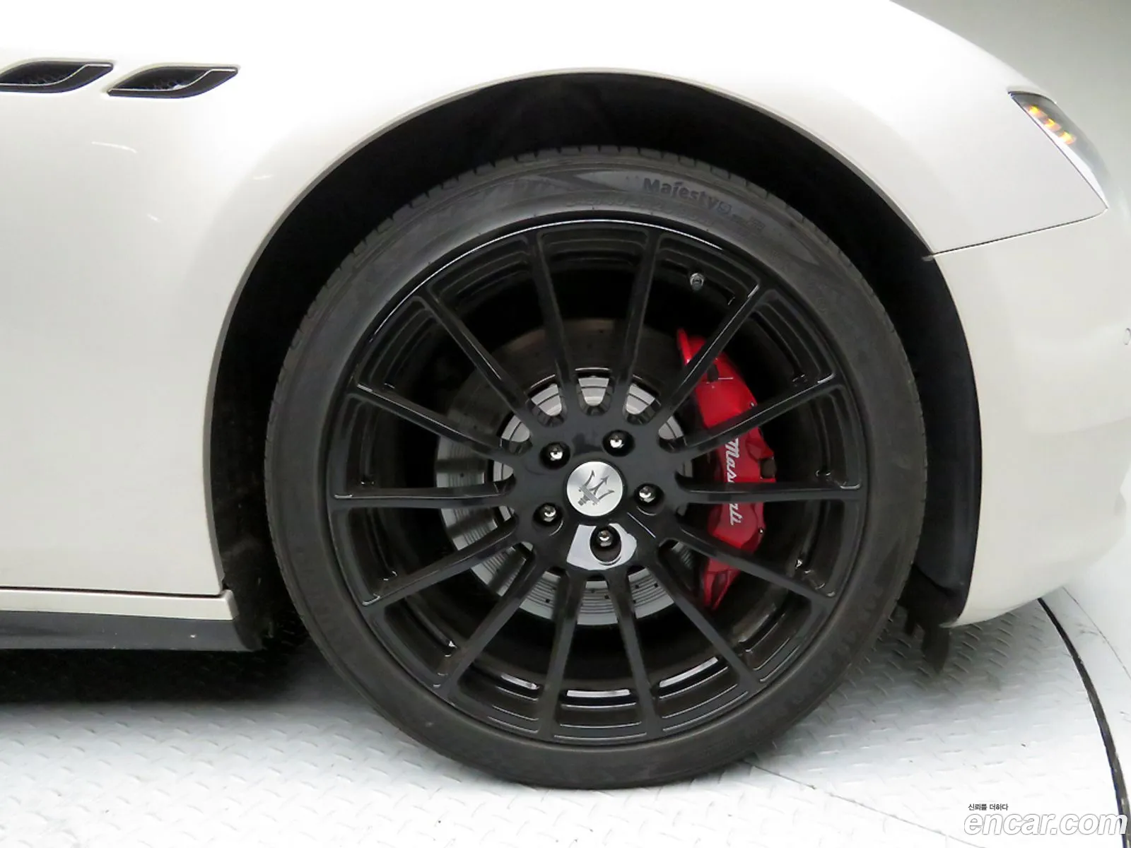 Maserati Ghibli 2016 — 18