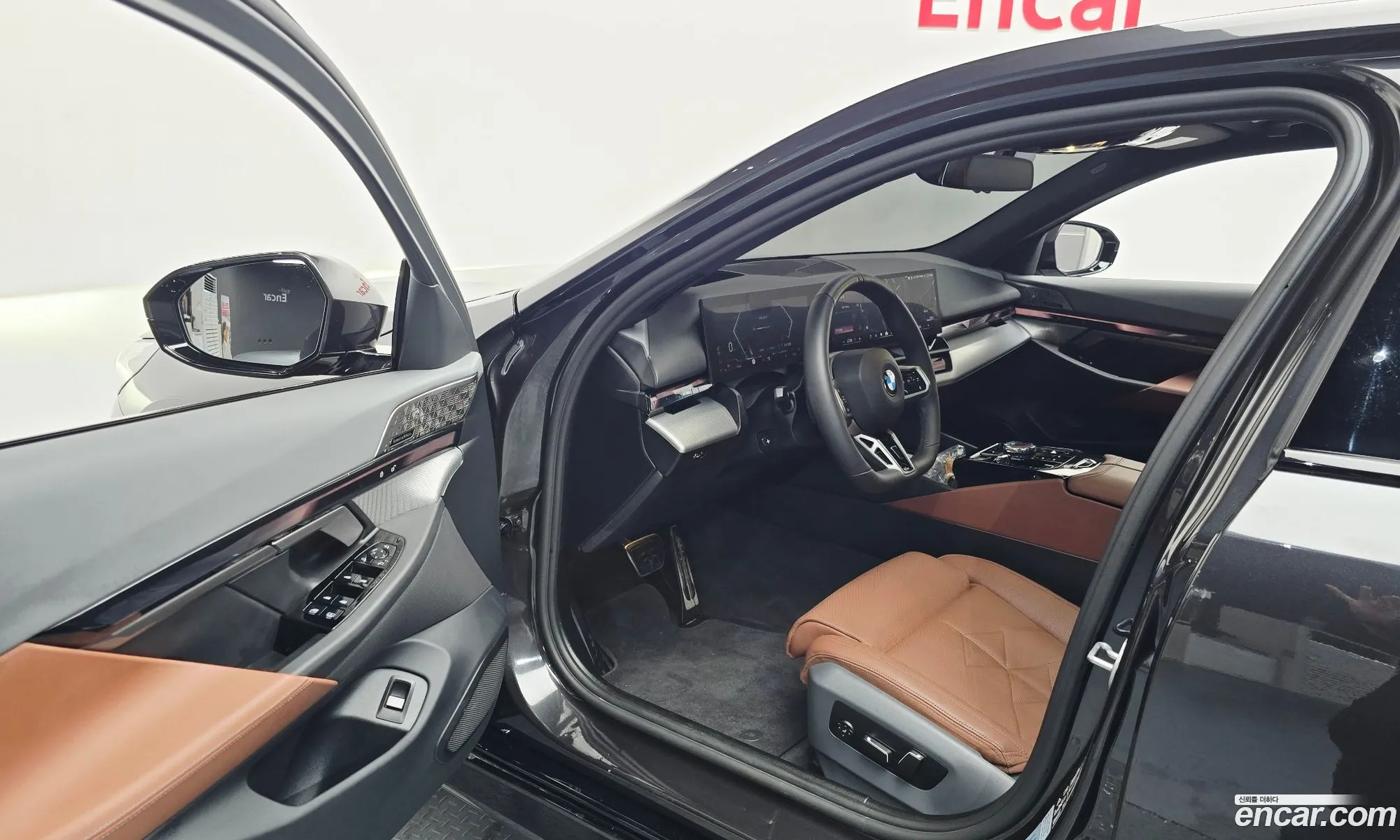 BMW 5 Series 2025 — 18