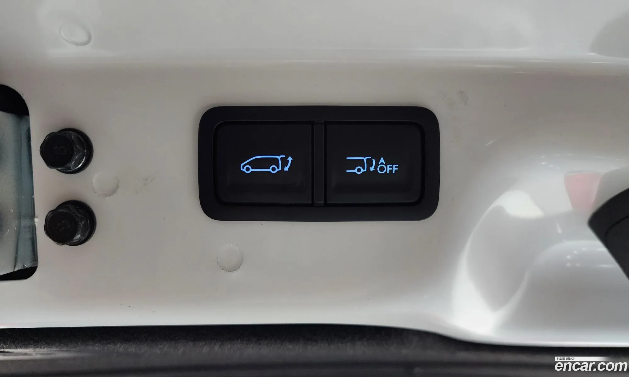 Hyundai Staria 2023 — 28