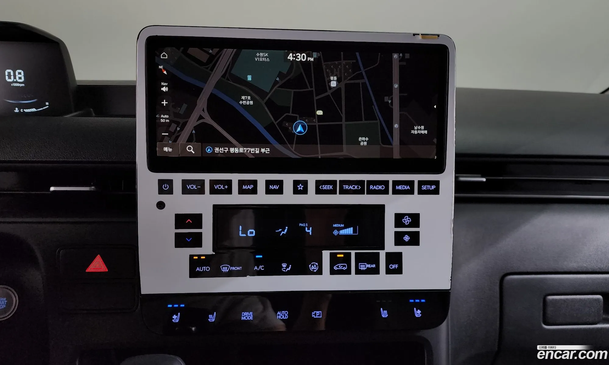 Hyundai Staria 2023 — 25