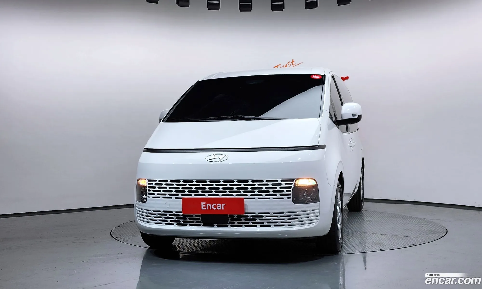 Hyundai Staria 2023 — 4