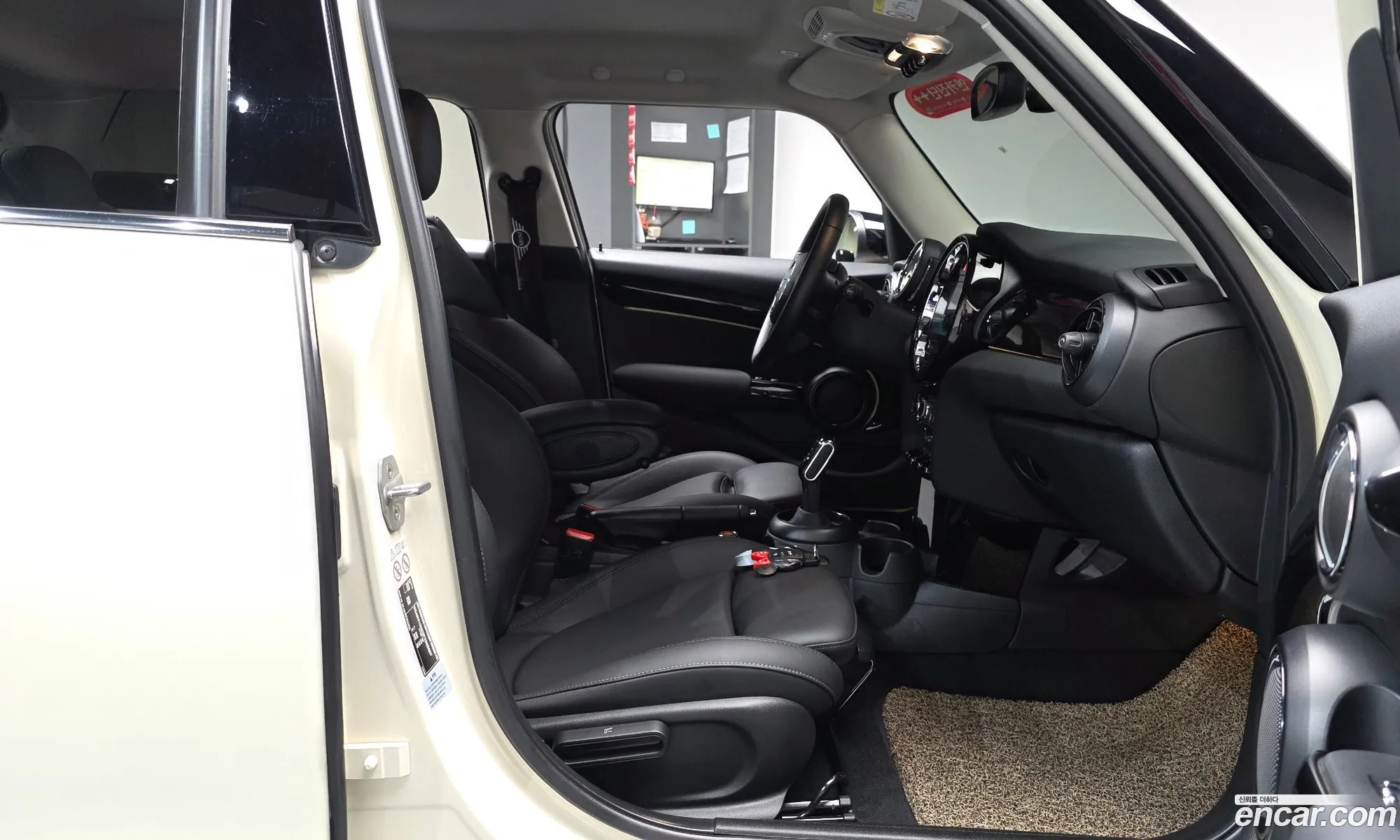 Mini Cooper 2022 WMW41DK03P2S65607 — 23
