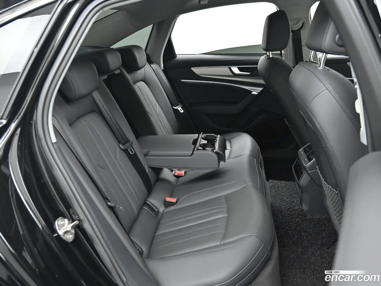 Audi A6 2022 — 18