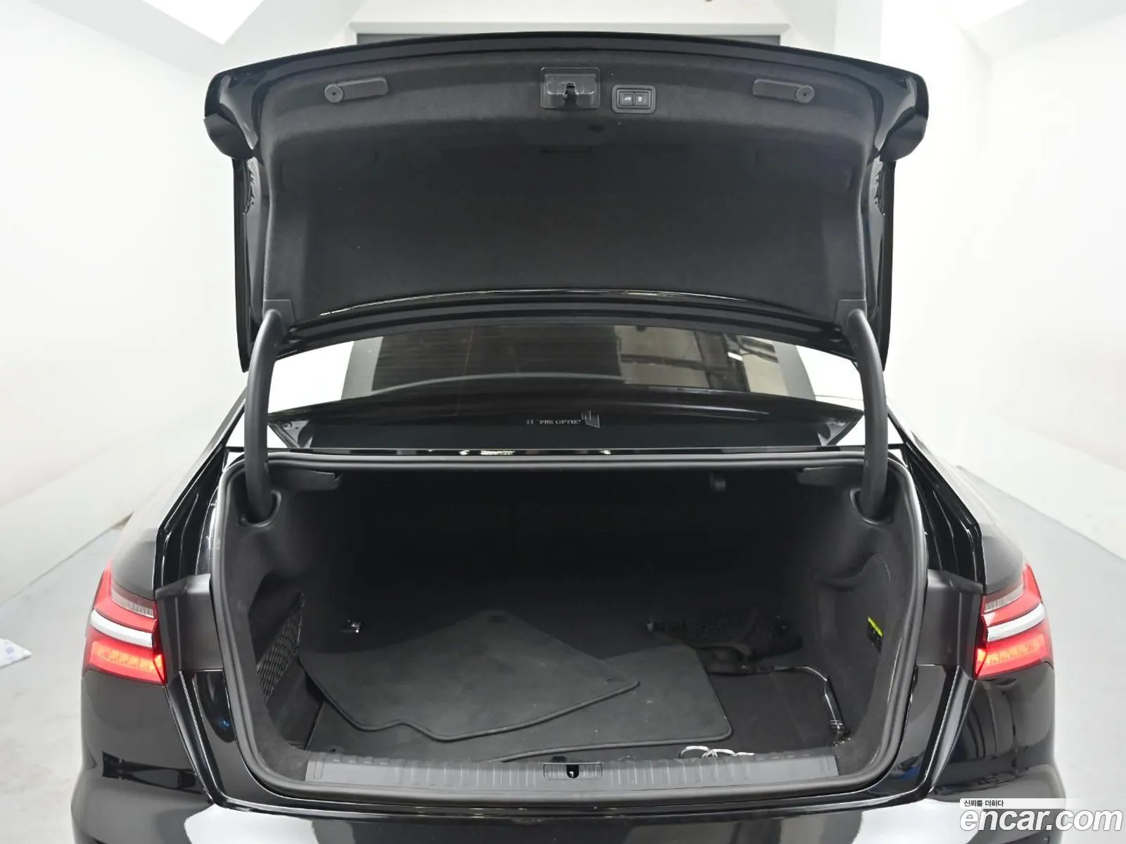 Audi A6 2022 — 16