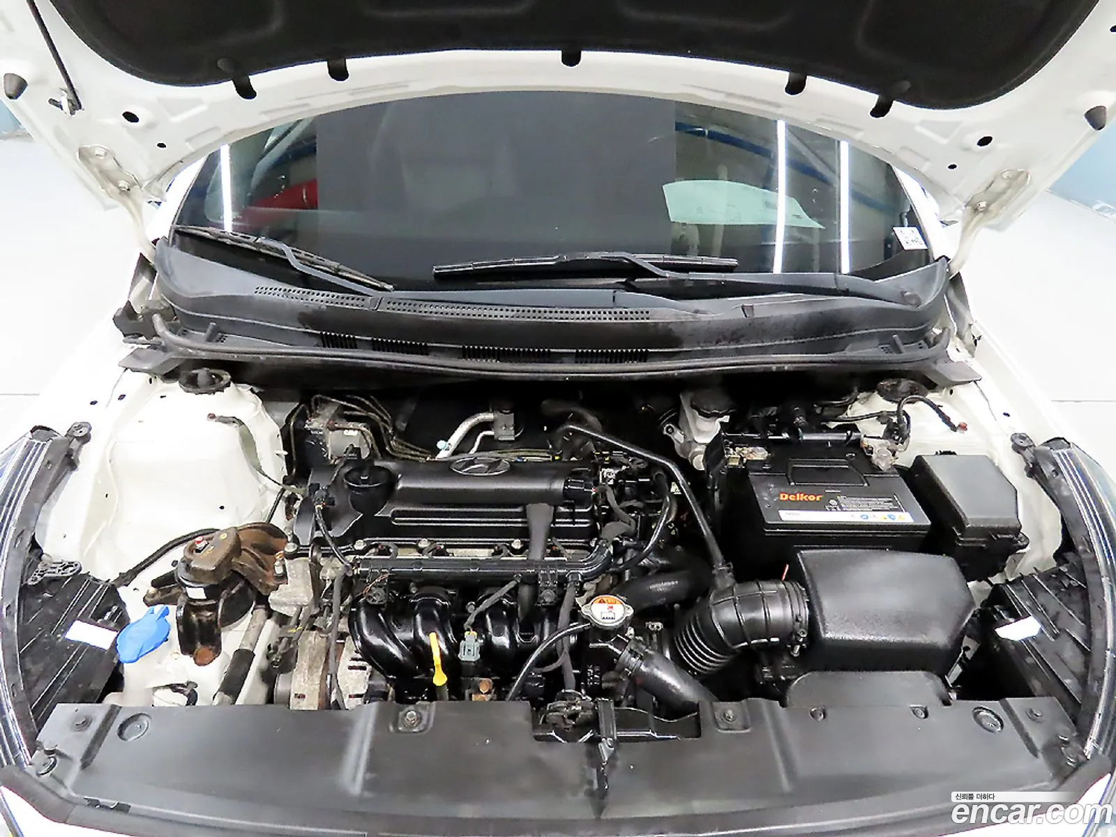 Hyundai Accent 2013 — 2