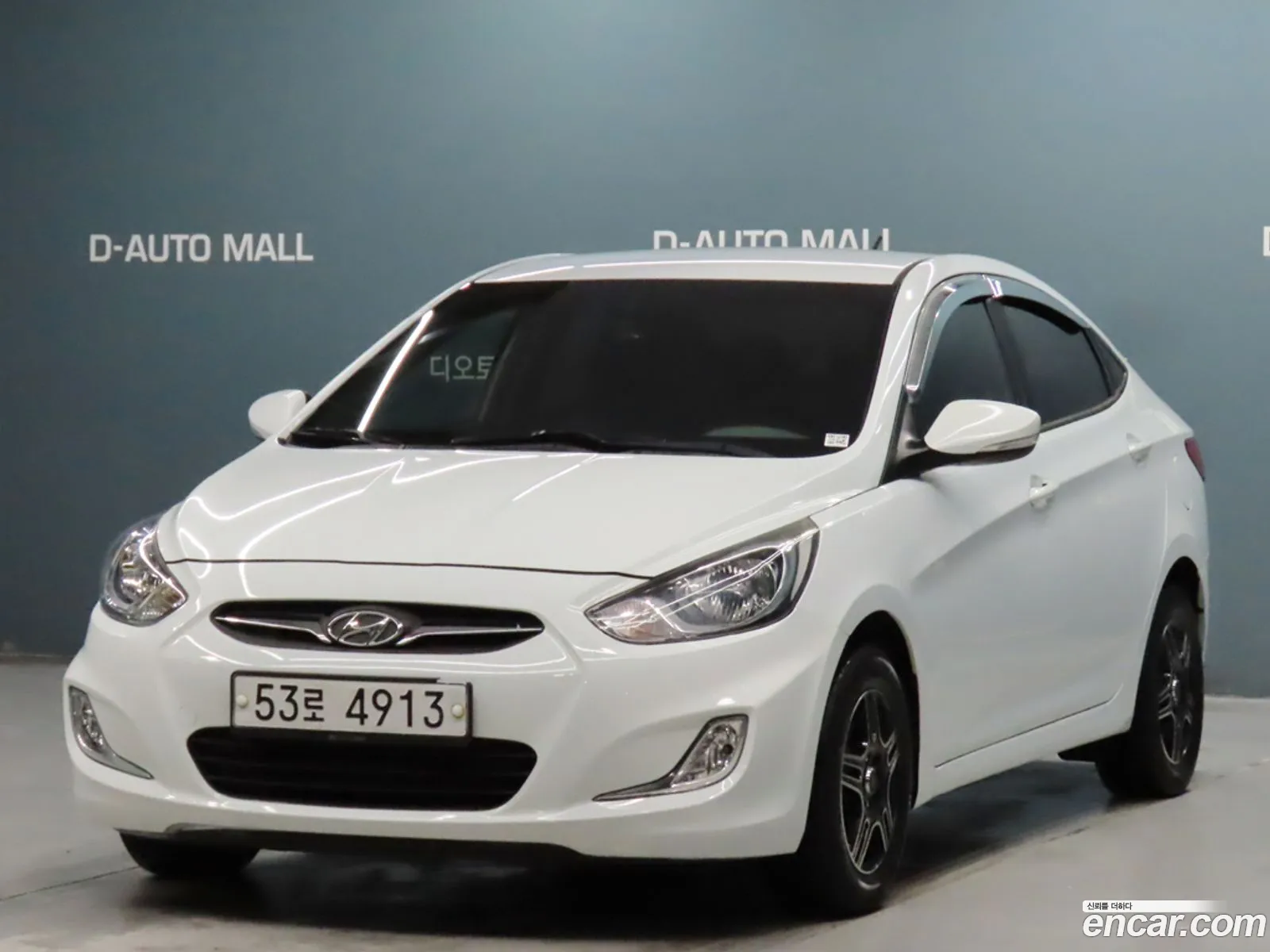 Hyundai Accent 2013 — 19