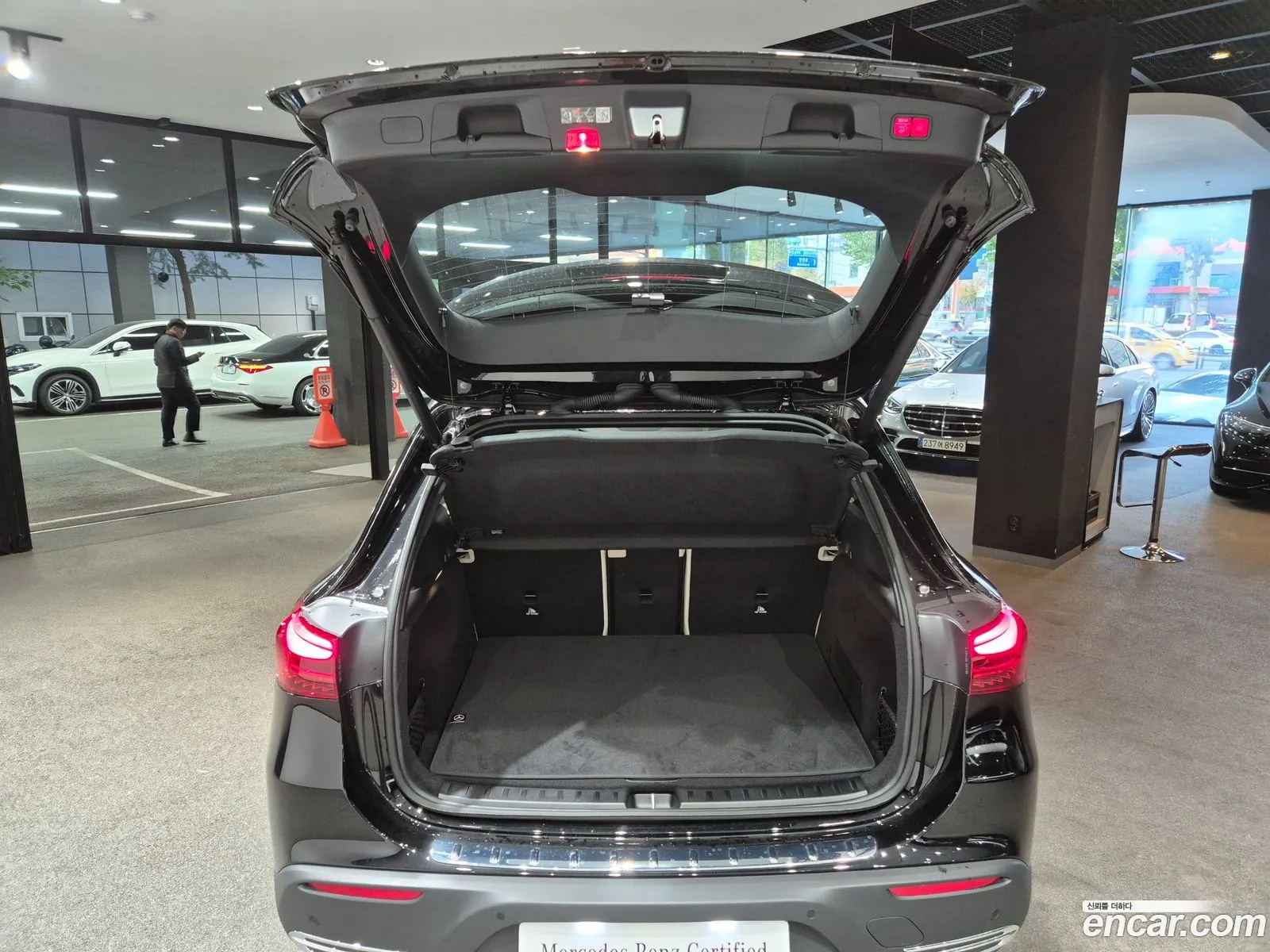 Mercedes-Benz EQA H243 2026 — 10