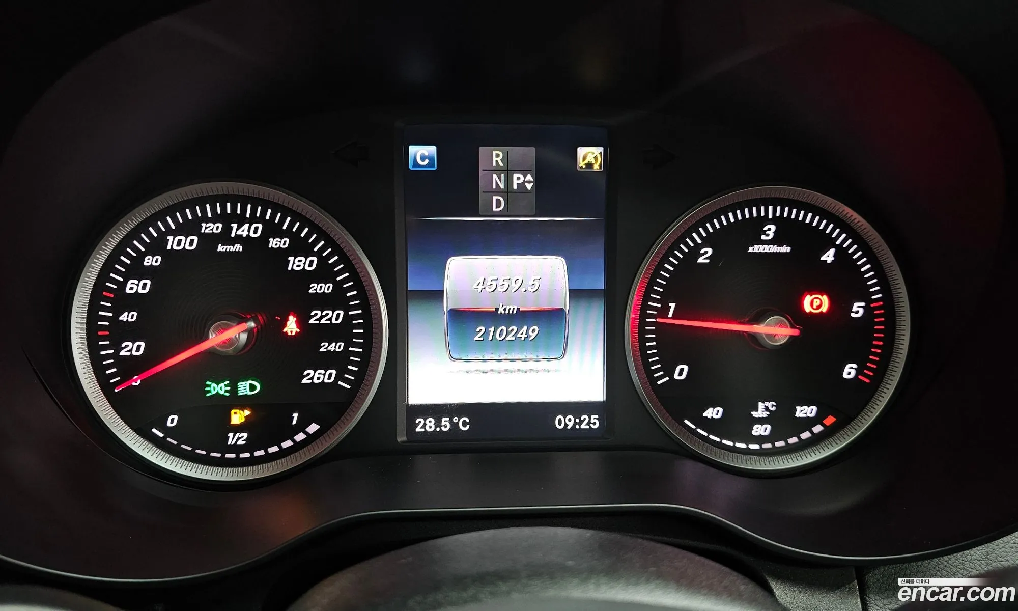 Mercedes-Benz C-Class W205 2017 WDDWF3HB2HR272157 — 3