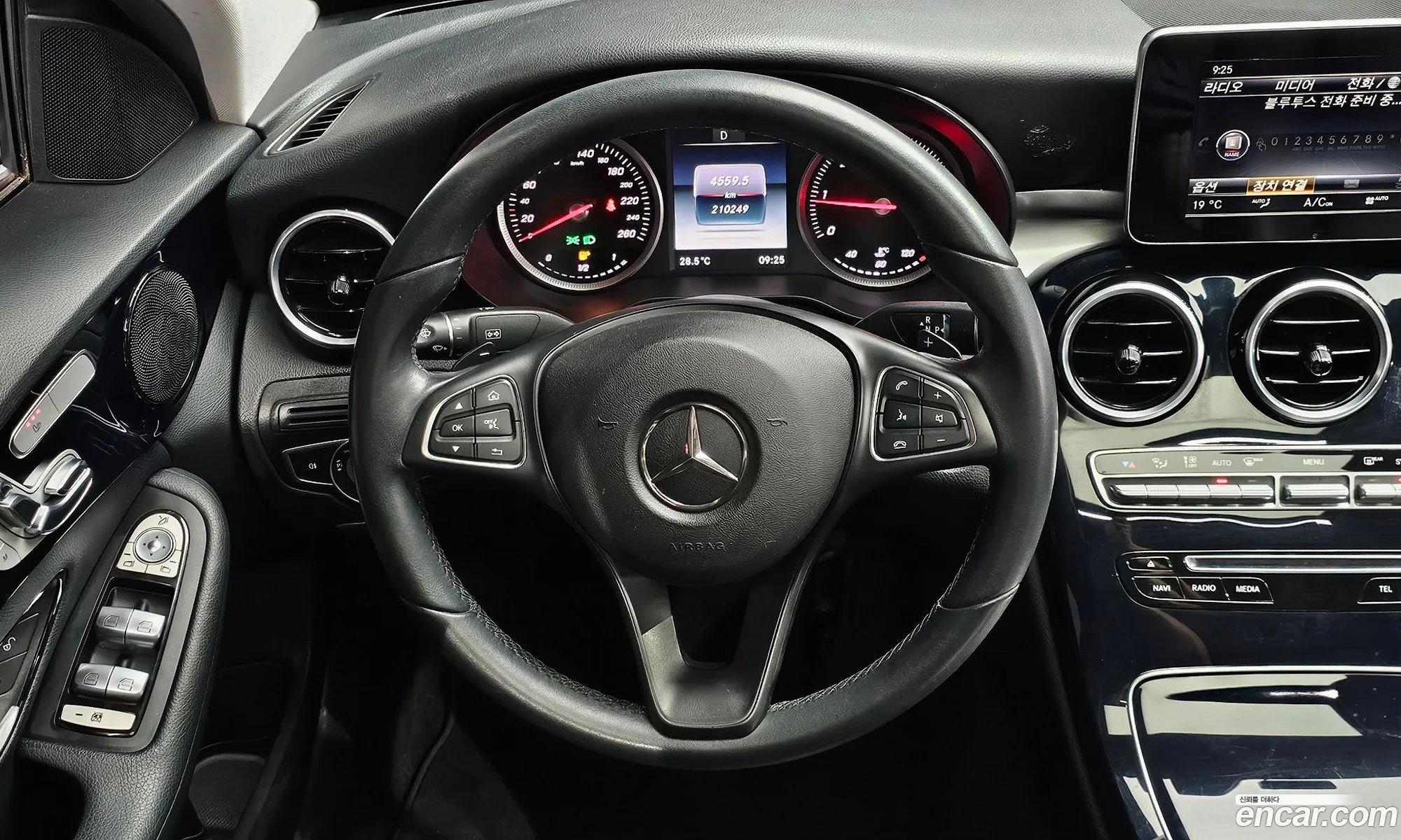 Mercedes-Benz C-Class W205 2017 WDDWF3HB2HR272157 — 14