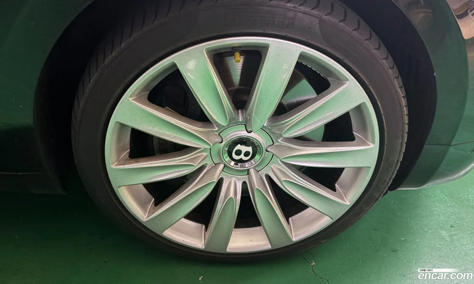 Bentley Flying Spur 2013 — 16
