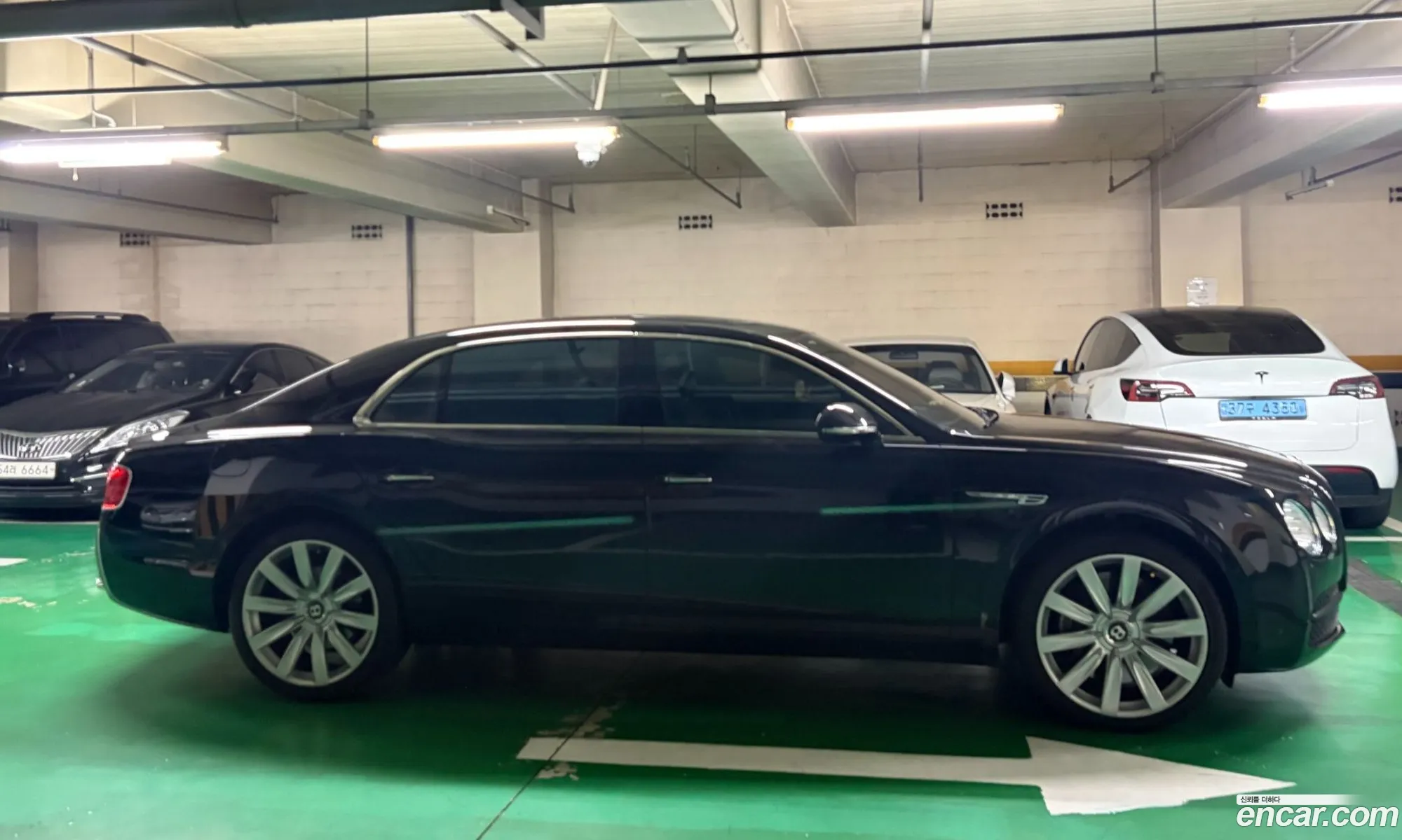 Bentley Flying Spur 2013 — 11