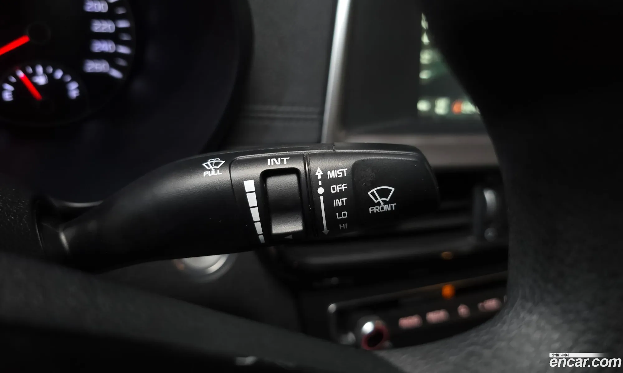 Kia K5 2018 KNAGS411BKA294538 — 17