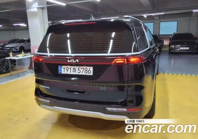 Kia Carnival 2022 — 2