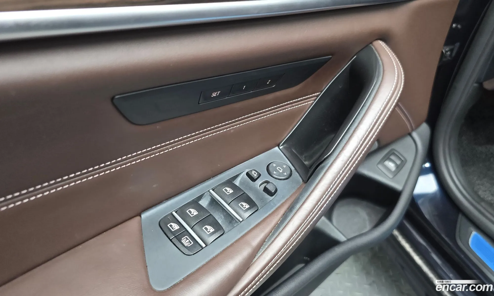 BMW 5 Series 2017 WBAJD9104JG971844 — 24