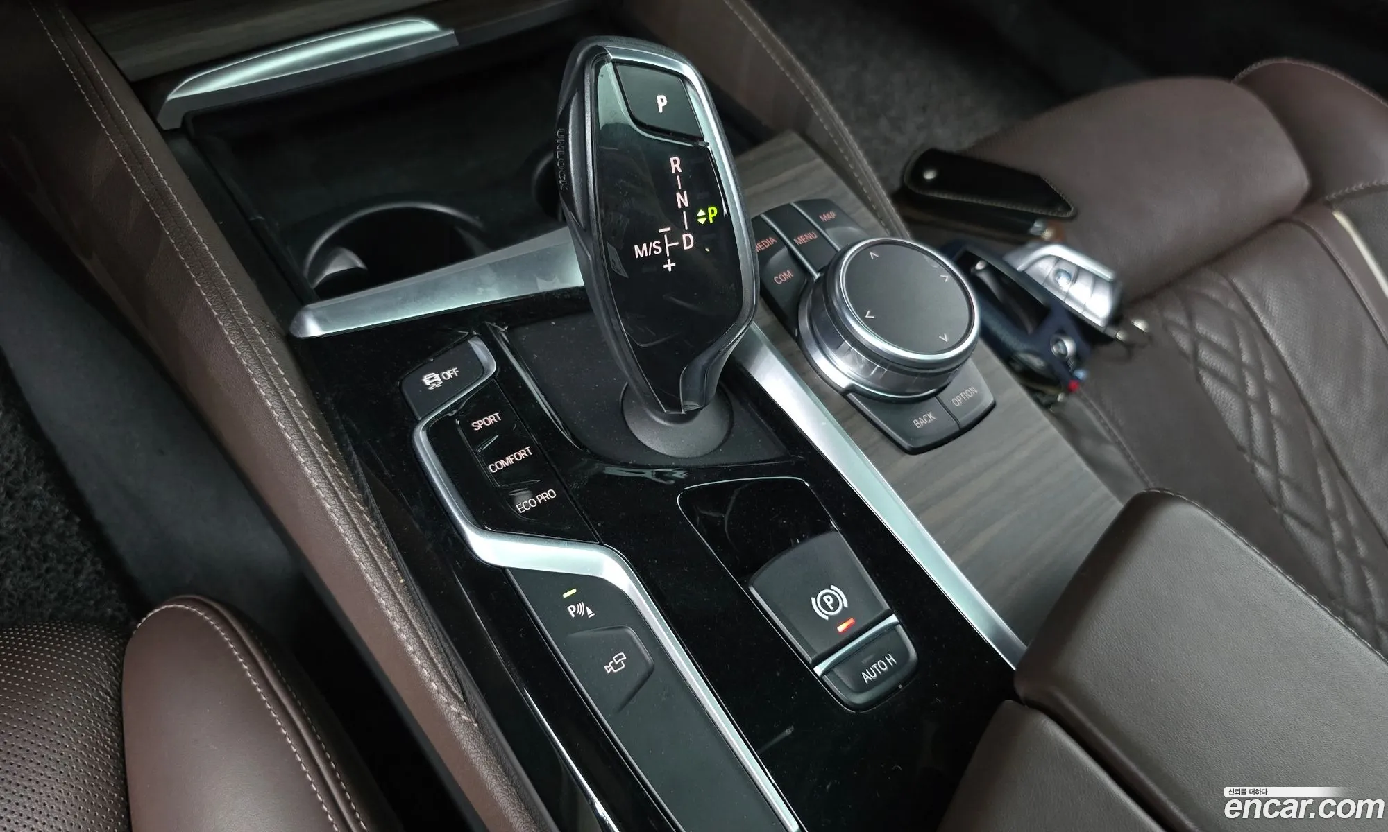 BMW 5 Series 2017 WBAJD9104JG971844 — 7