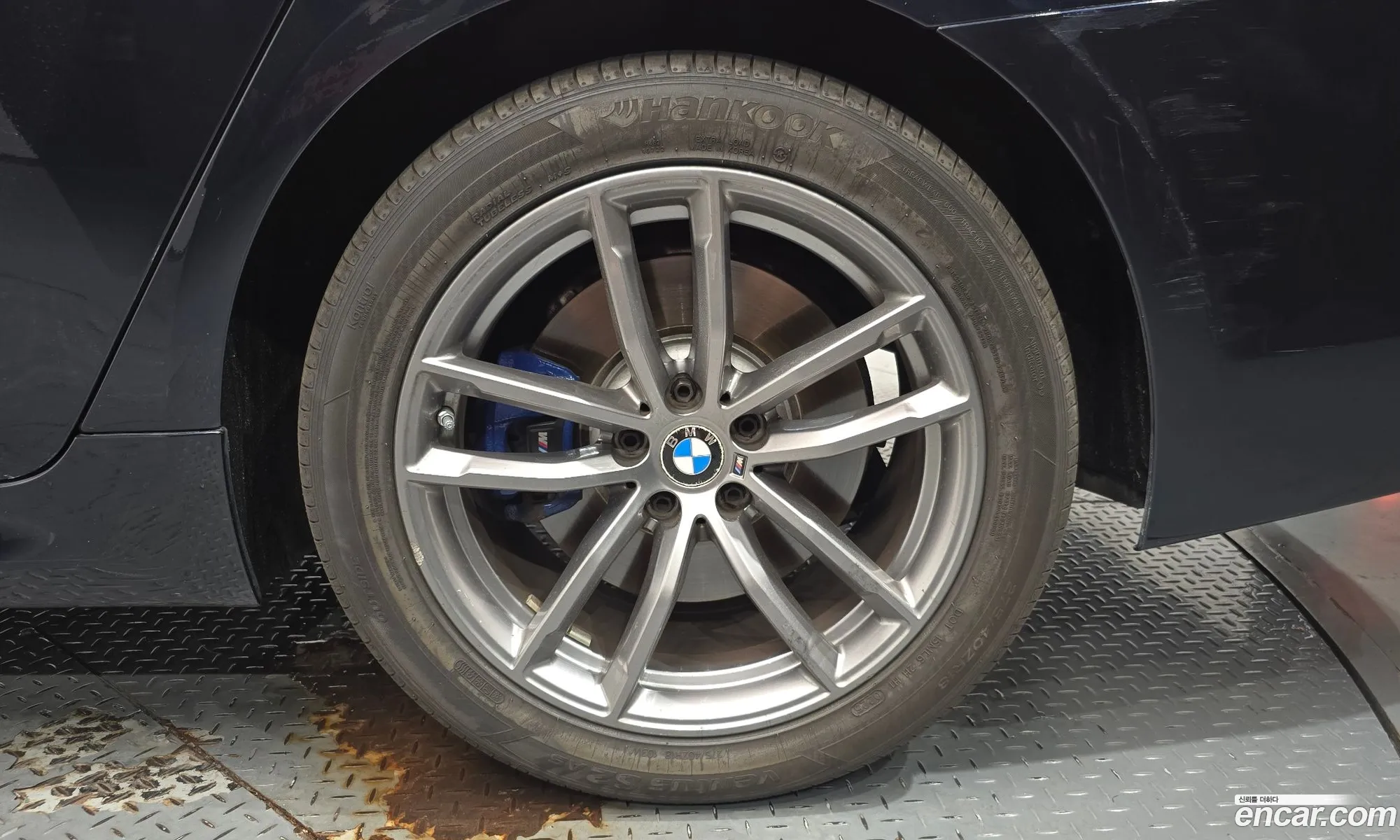 BMW 5 Series 2017 WBAJD9104JG971844 — 28