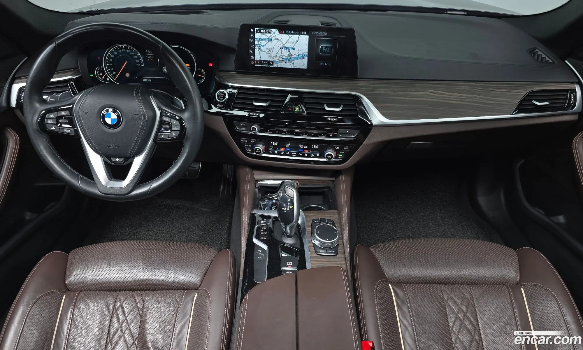 BMW 5 Series 2017 WBAJD9104JG971844 — 4