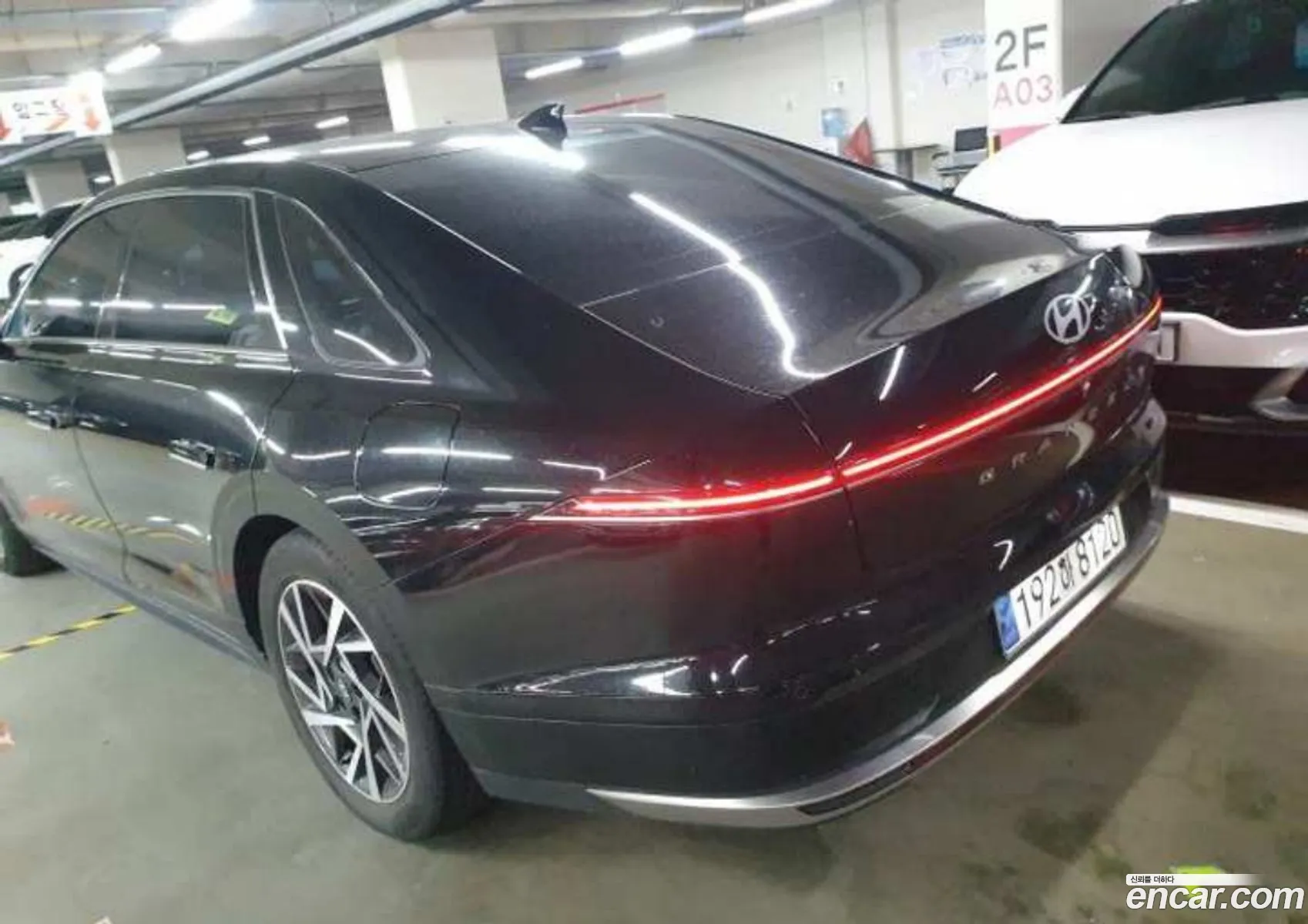 Hyundai Grandeur Hybrid 2023 — 16