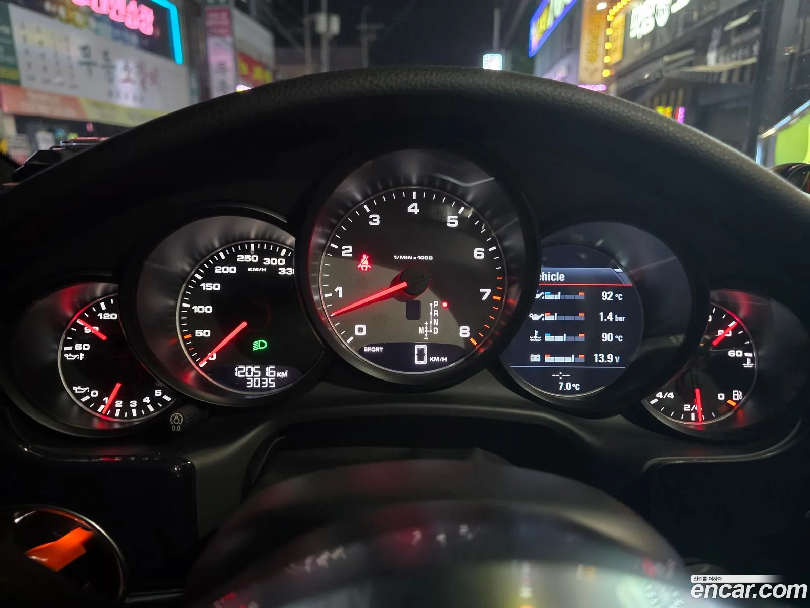 Porsche Panamera 2010 — 18