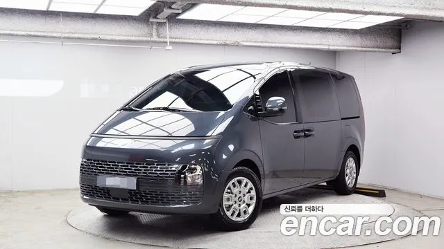 Hyundai Staria 2024 — 2