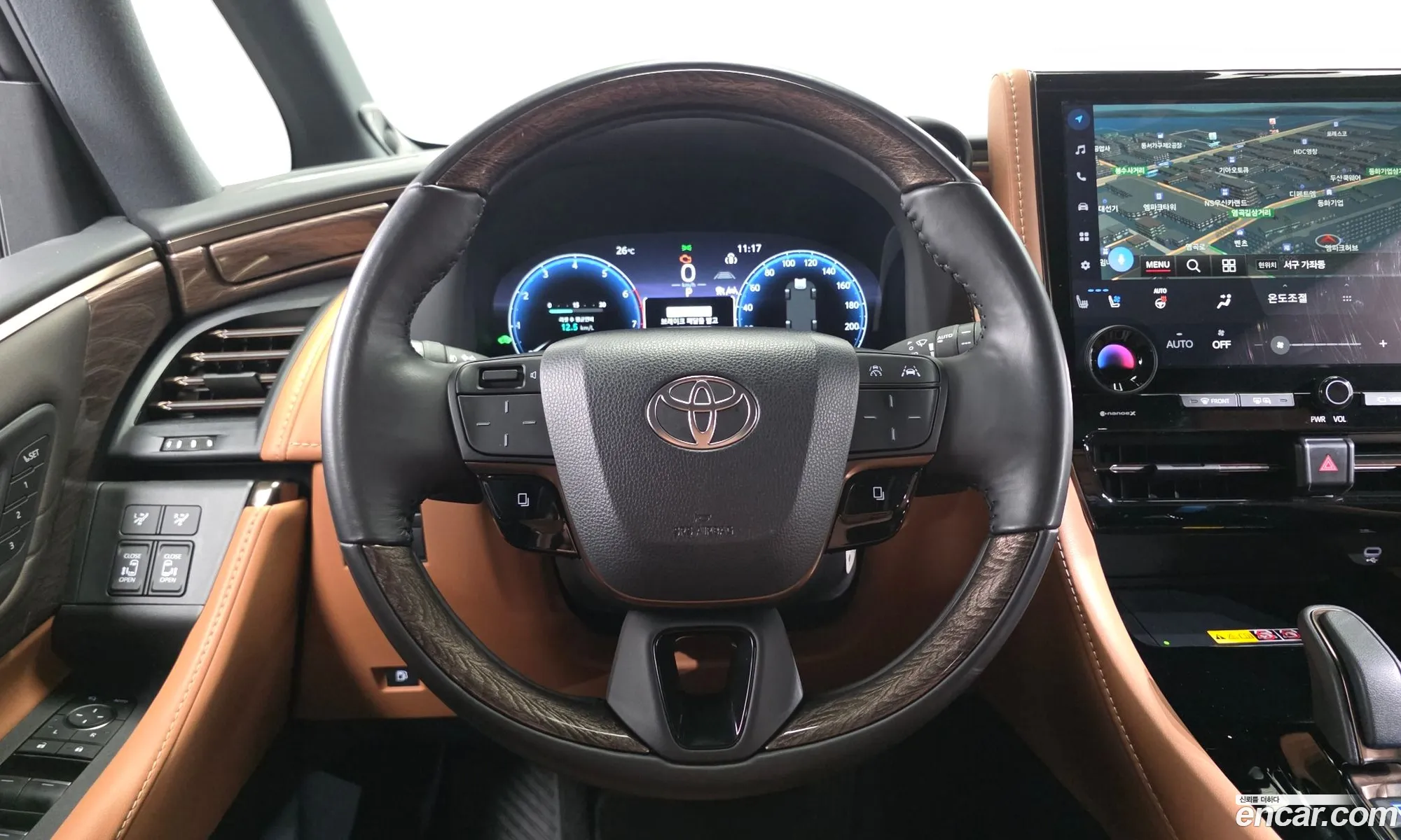 Toyota Alphard 2025 — 21