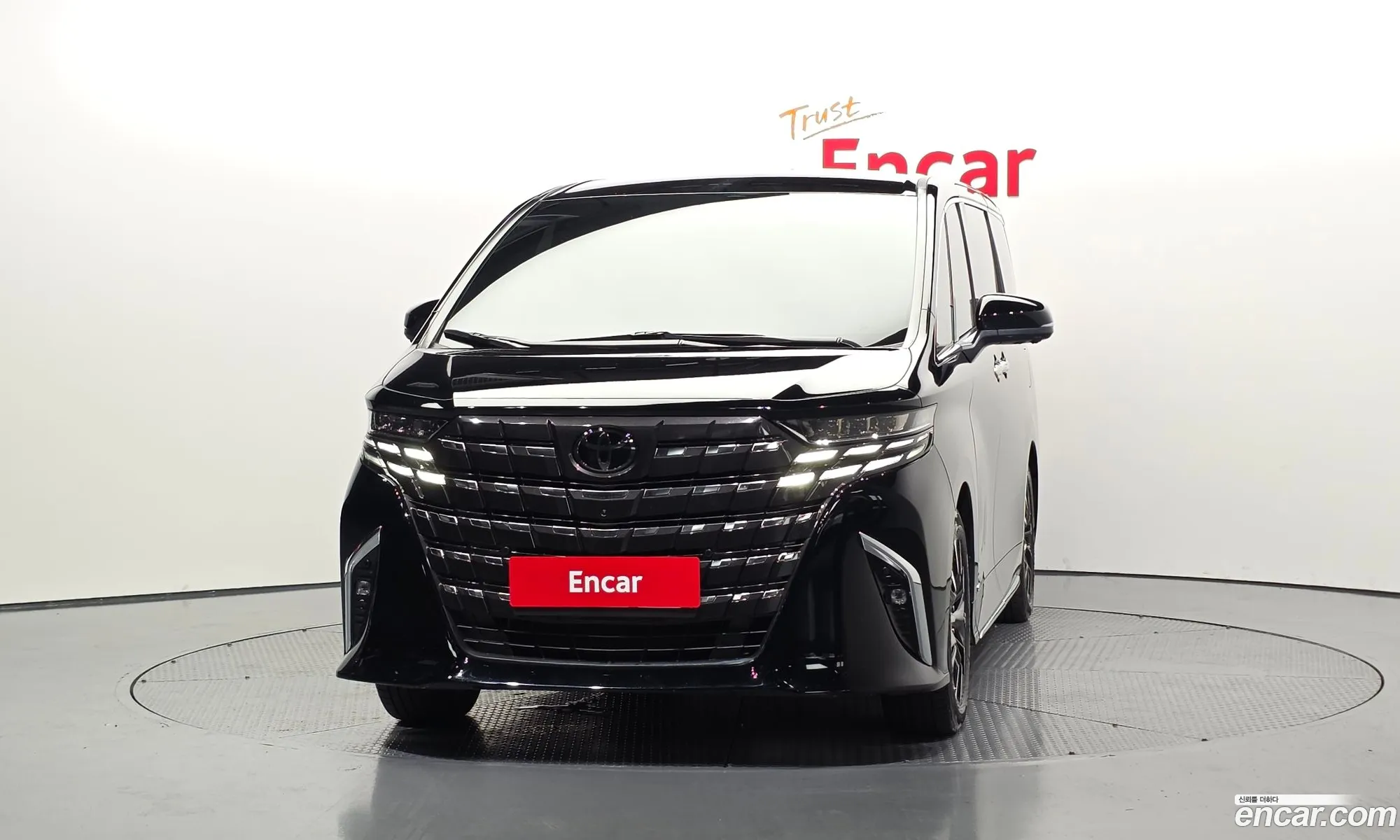 Toyota Alphard 2025 — 12