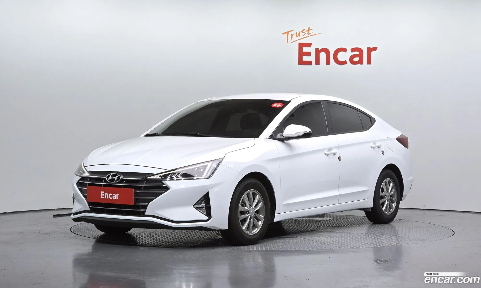 Hyundai Elantra AD 2020 — 13