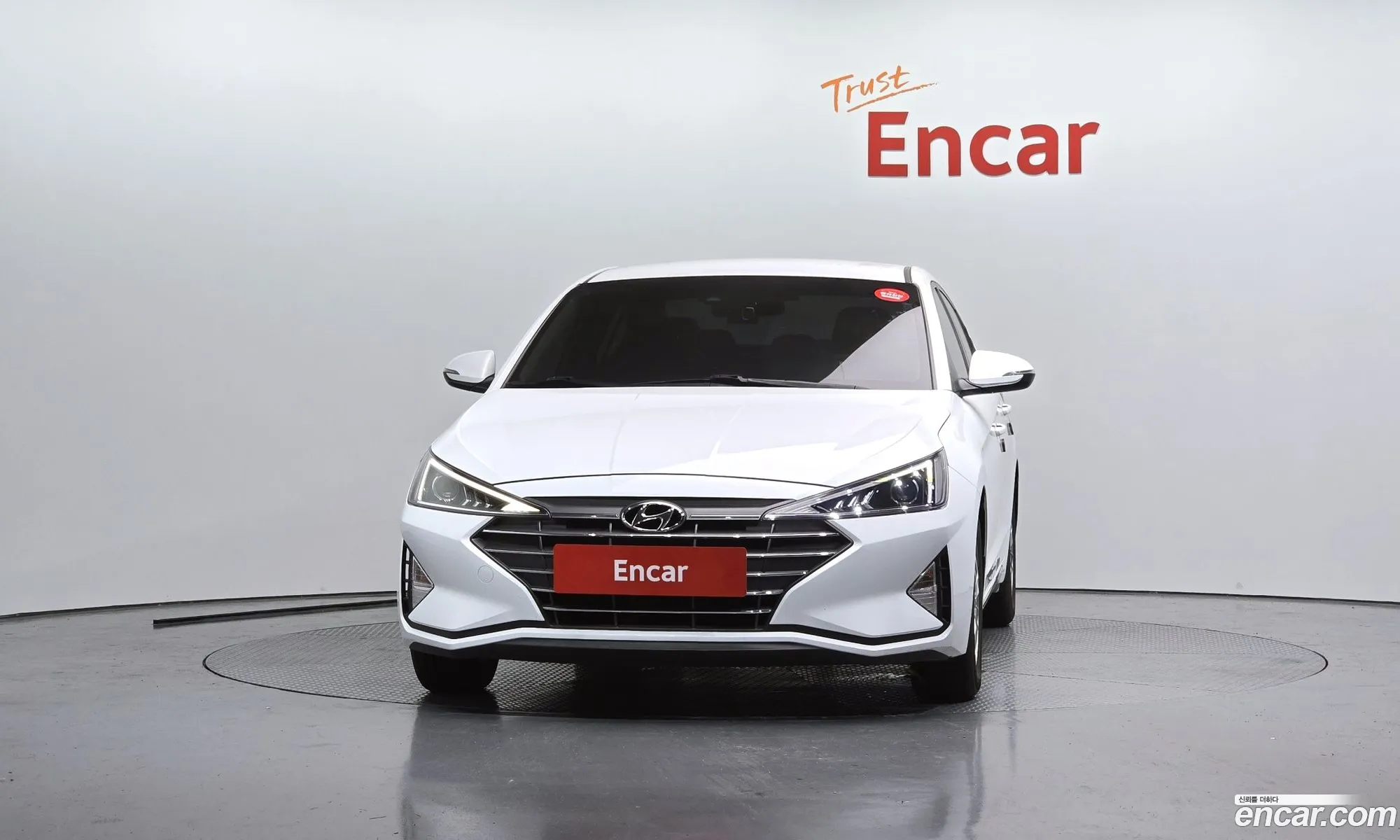Hyundai Elantra AD 2020 — 12