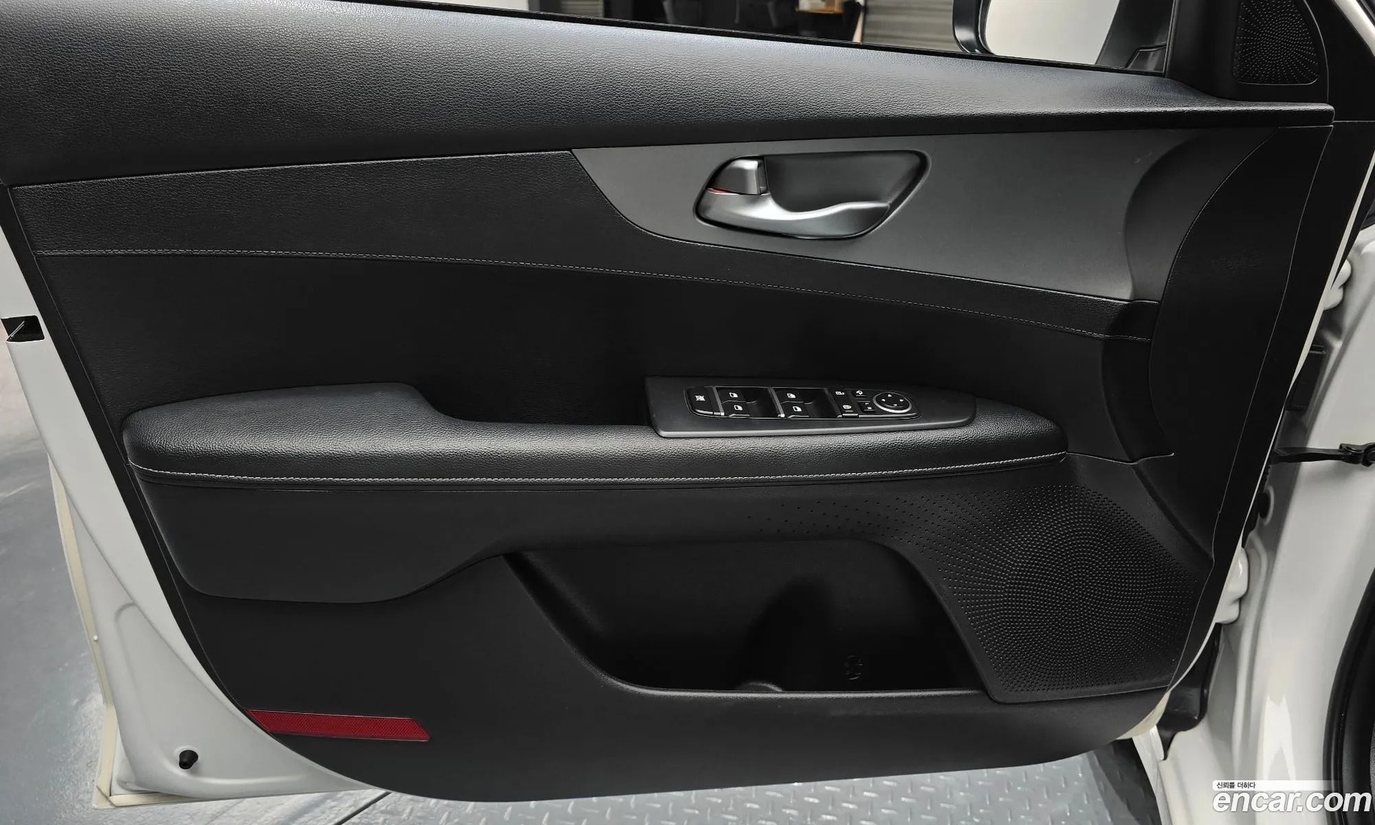 Kia K3 2019 — 12