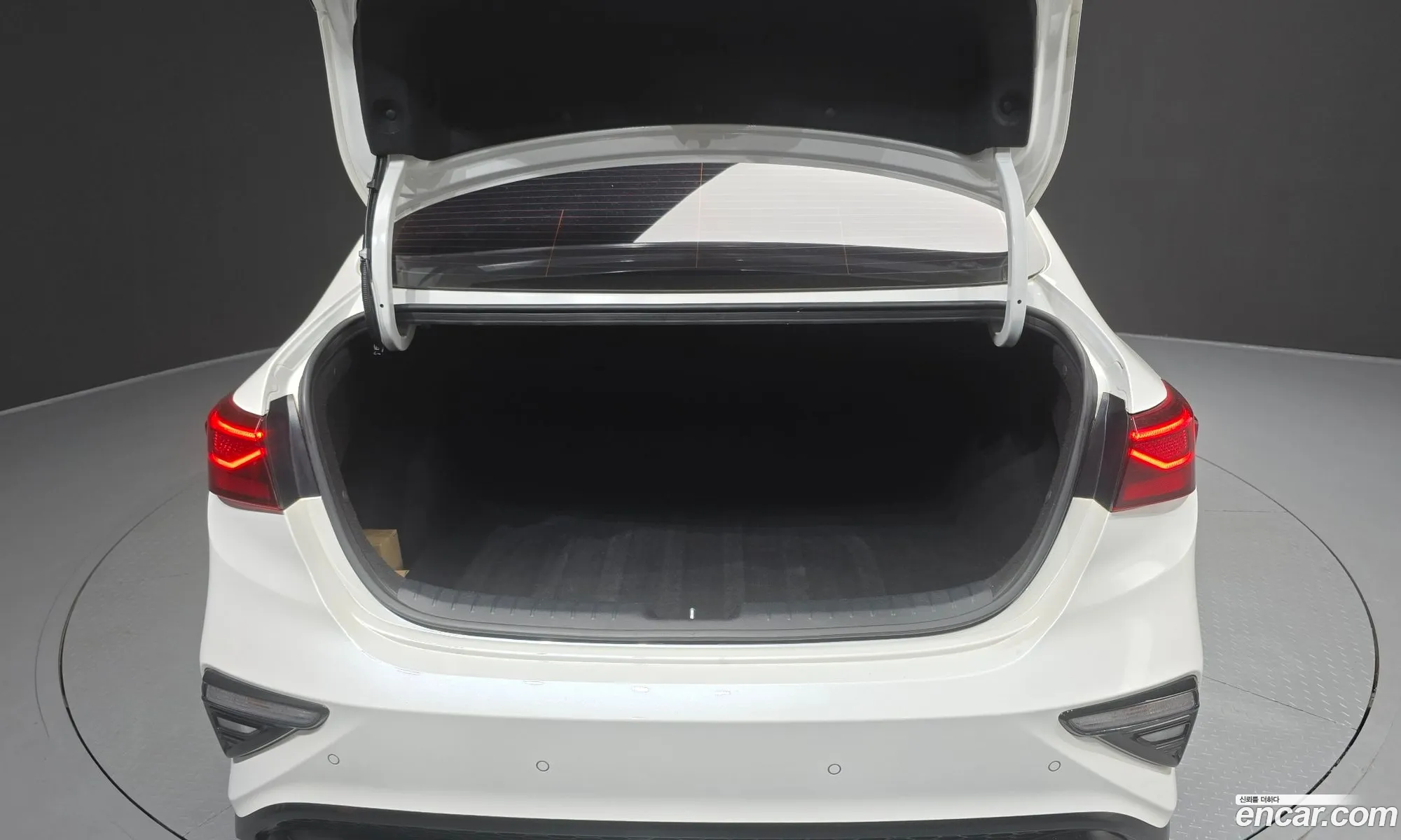 Kia K3 2019 — 11