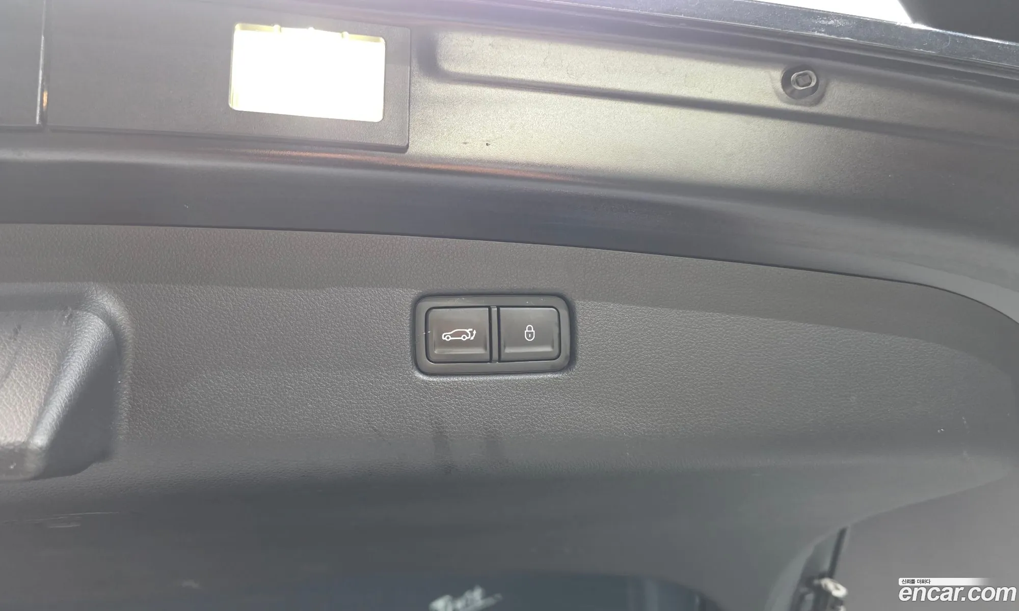 Genesis GV70 2021 KMTMA81BBNU055381 — 29