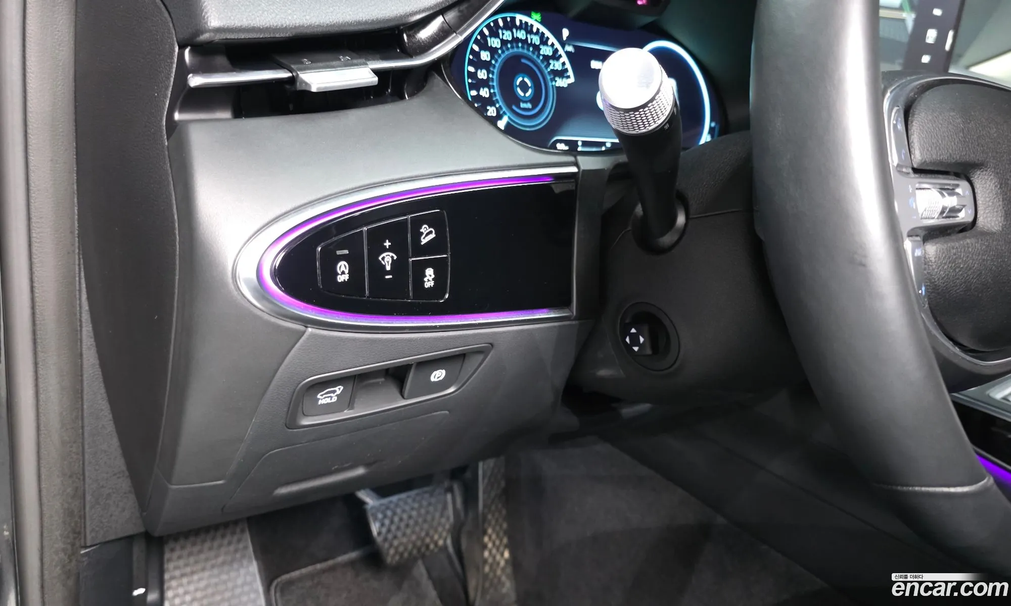 Genesis GV70 2021 KMTMA81BBNU055381 — 13