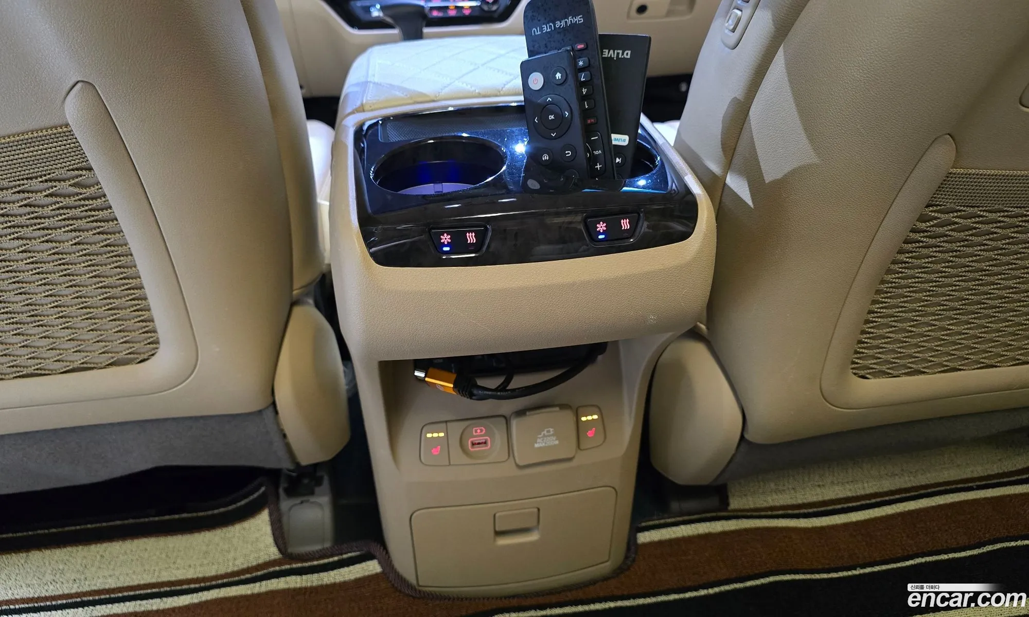 Kia Carnival 2018 — 2