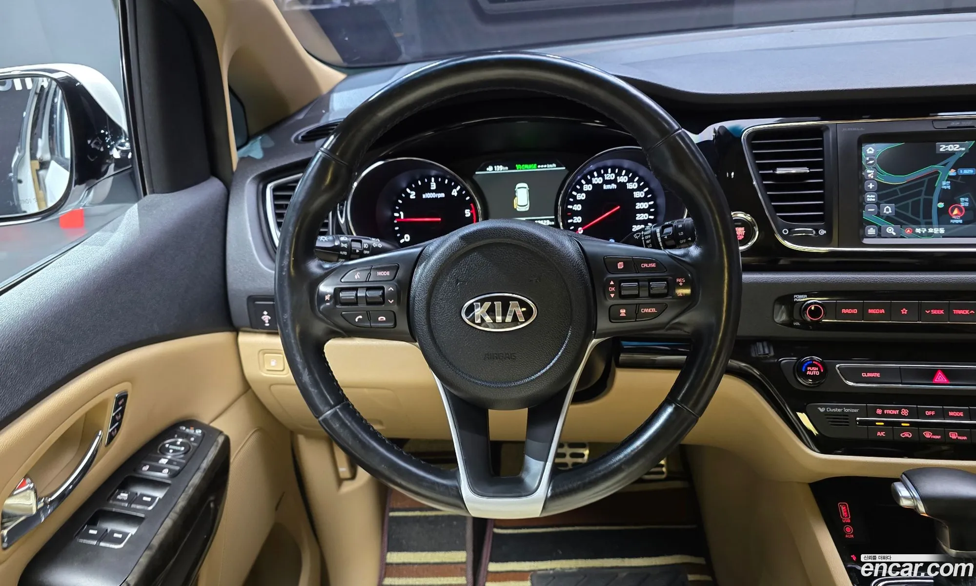 Kia Carnival 2018 — 9