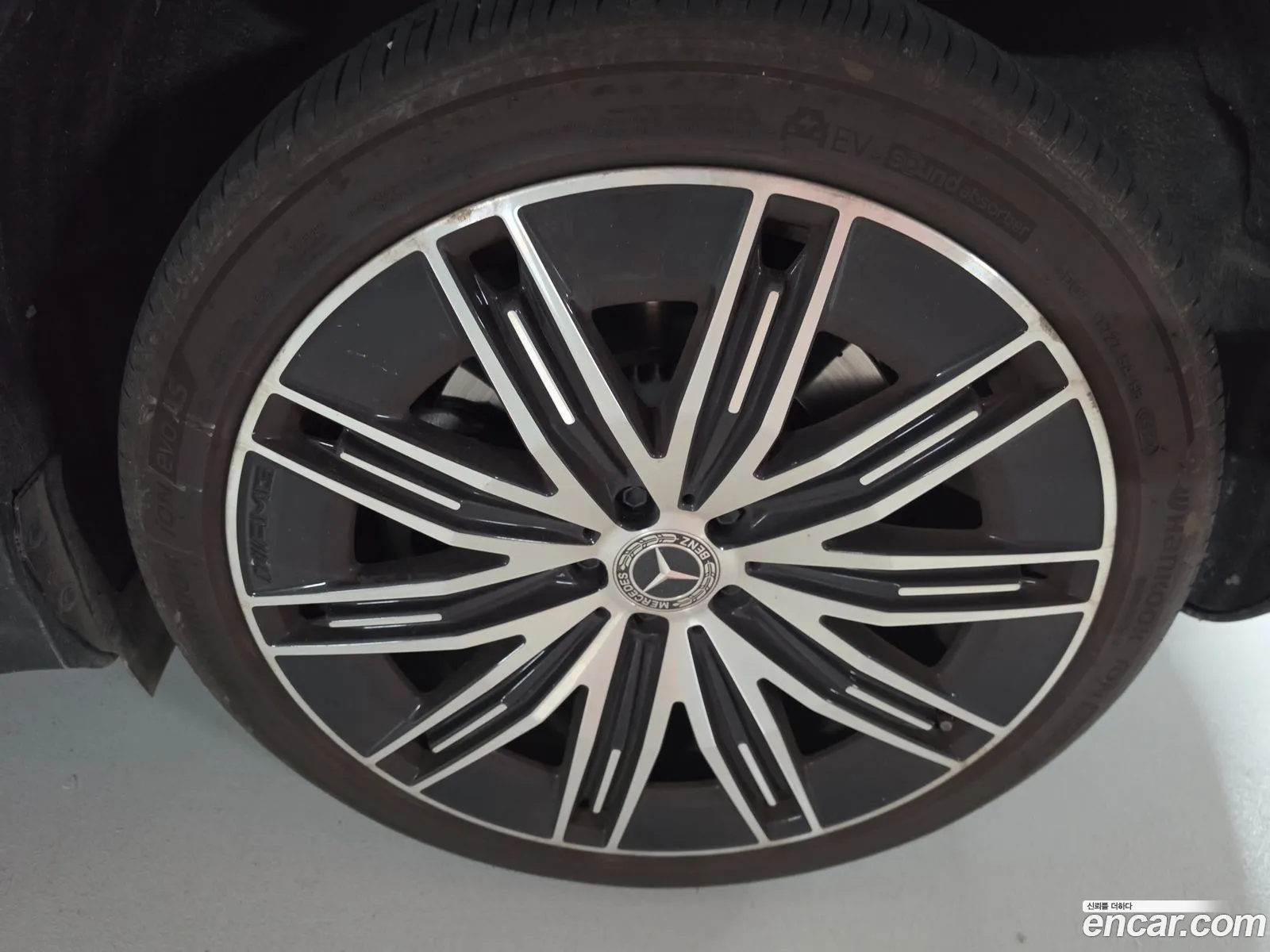 Mercedes-Benz EQE SUV X294 2023 — 4