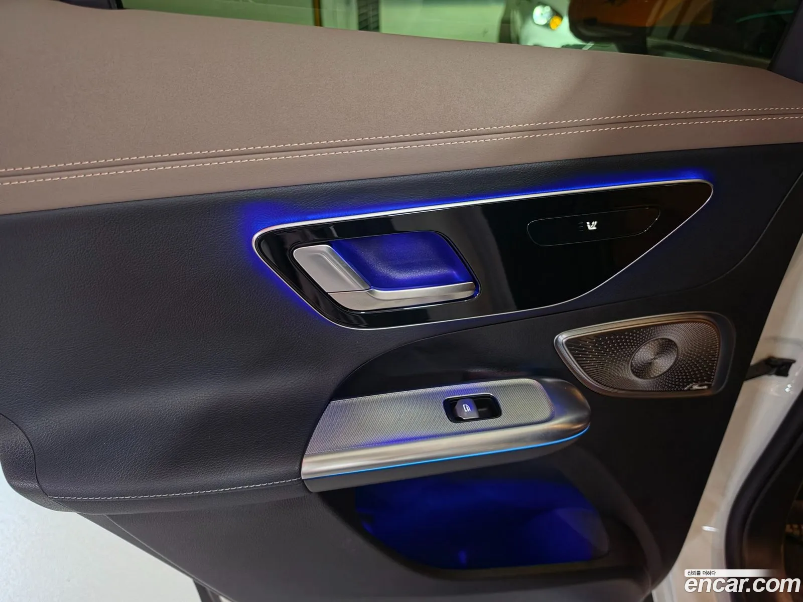 Mercedes-Benz EQE SUV X294 2023 — 9