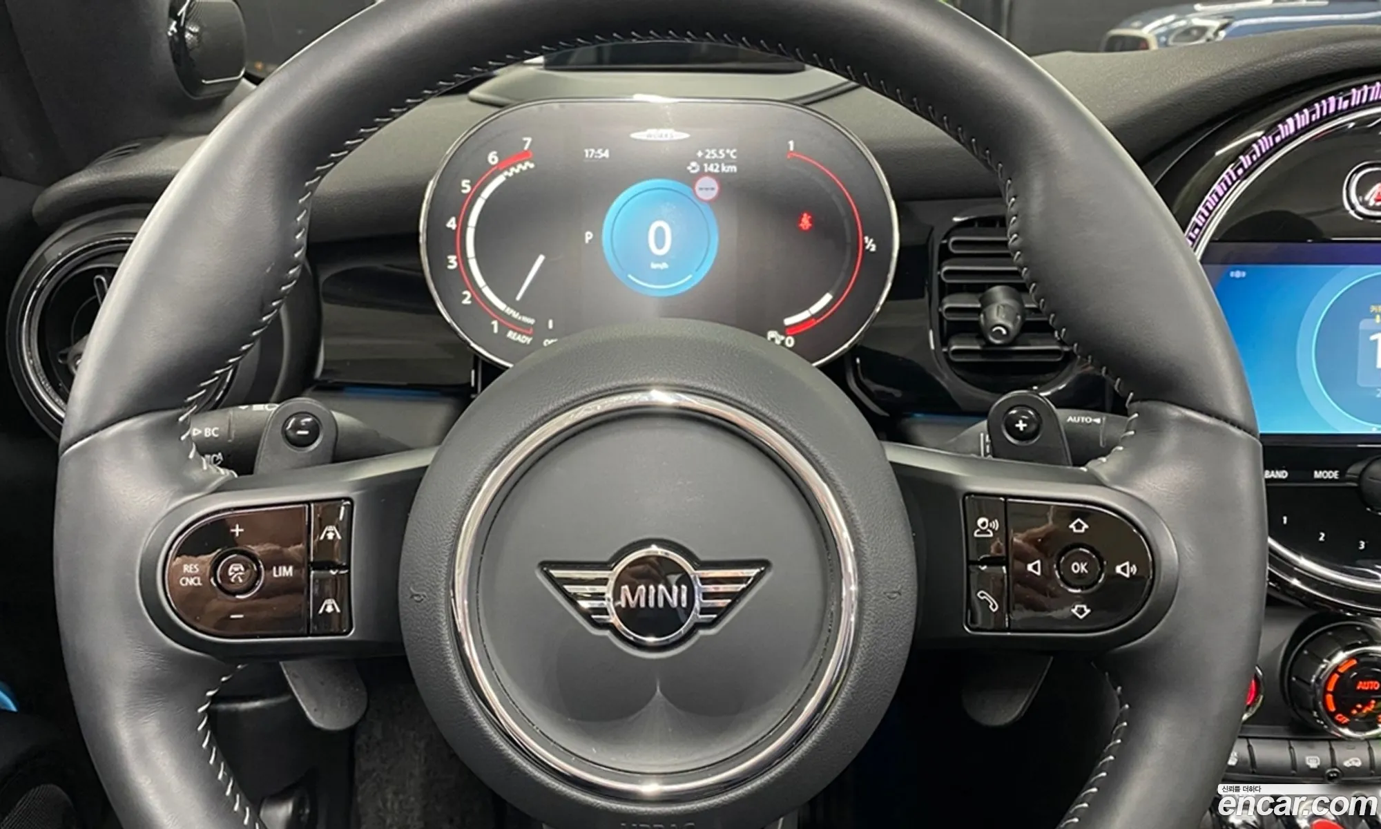 Mini Cooper S Convertible 2024 — 7