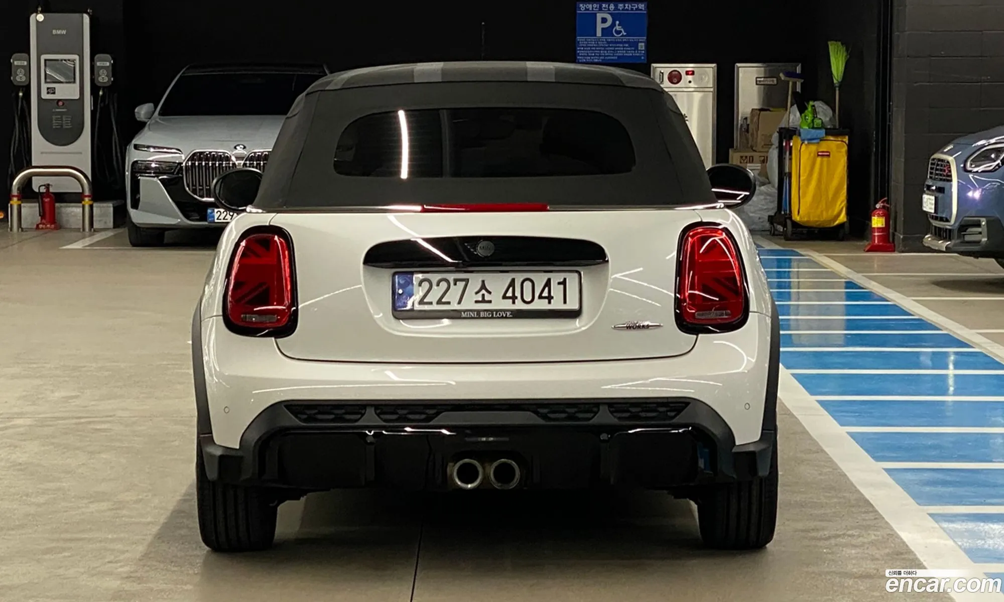 Mini Cooper S Convertible 2024 — 18